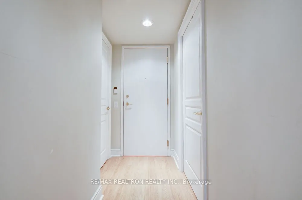 10 Northtown Way, #410