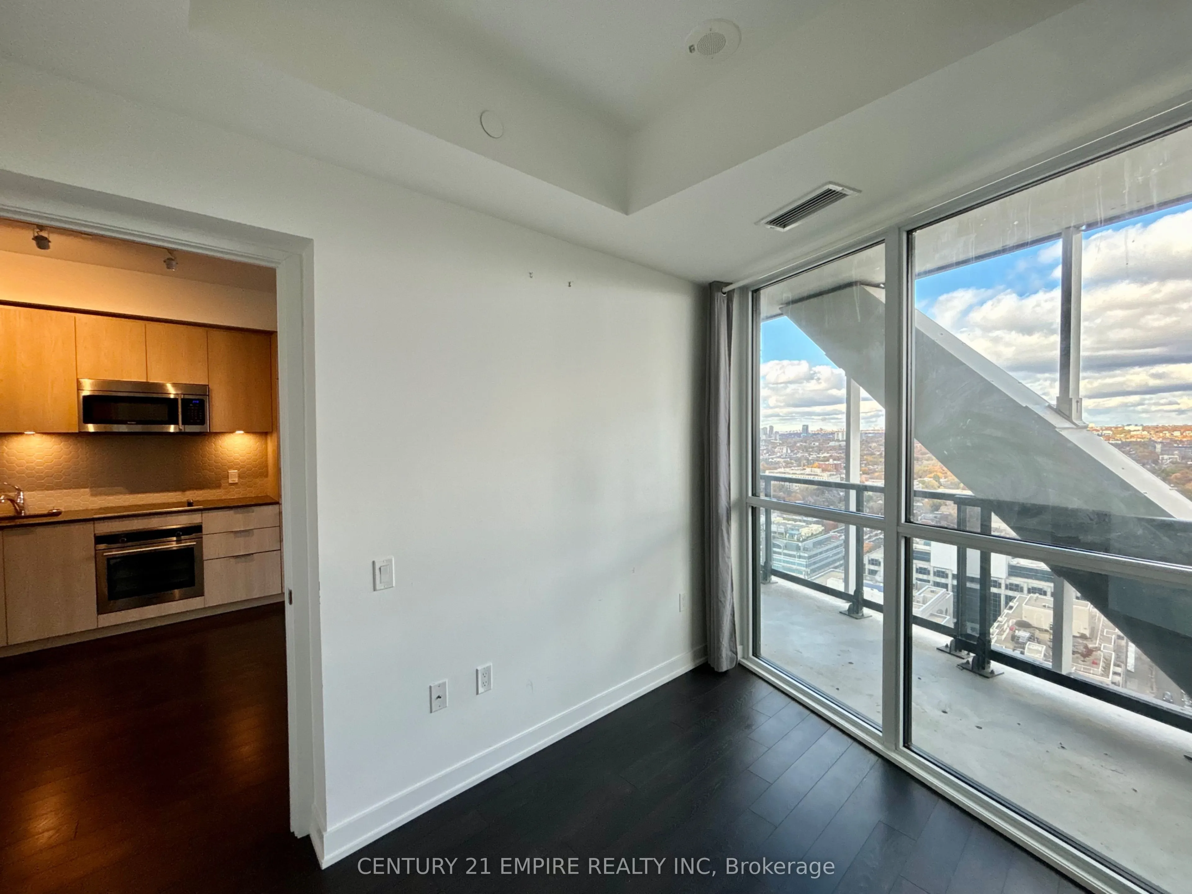 50 Ordnance Street, #2607