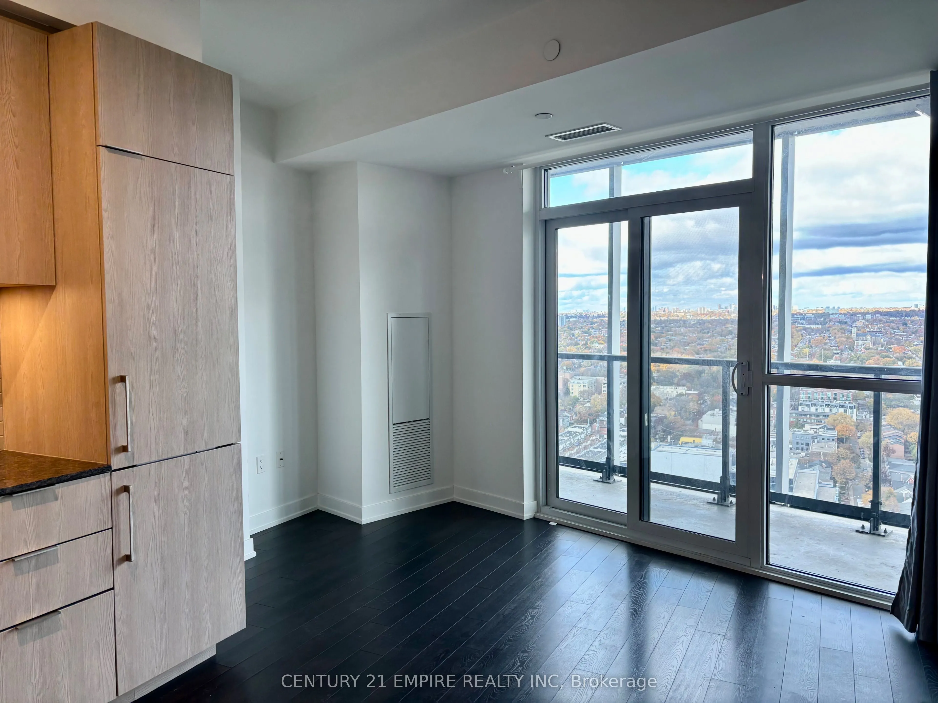 50 Ordnance Street, #2607