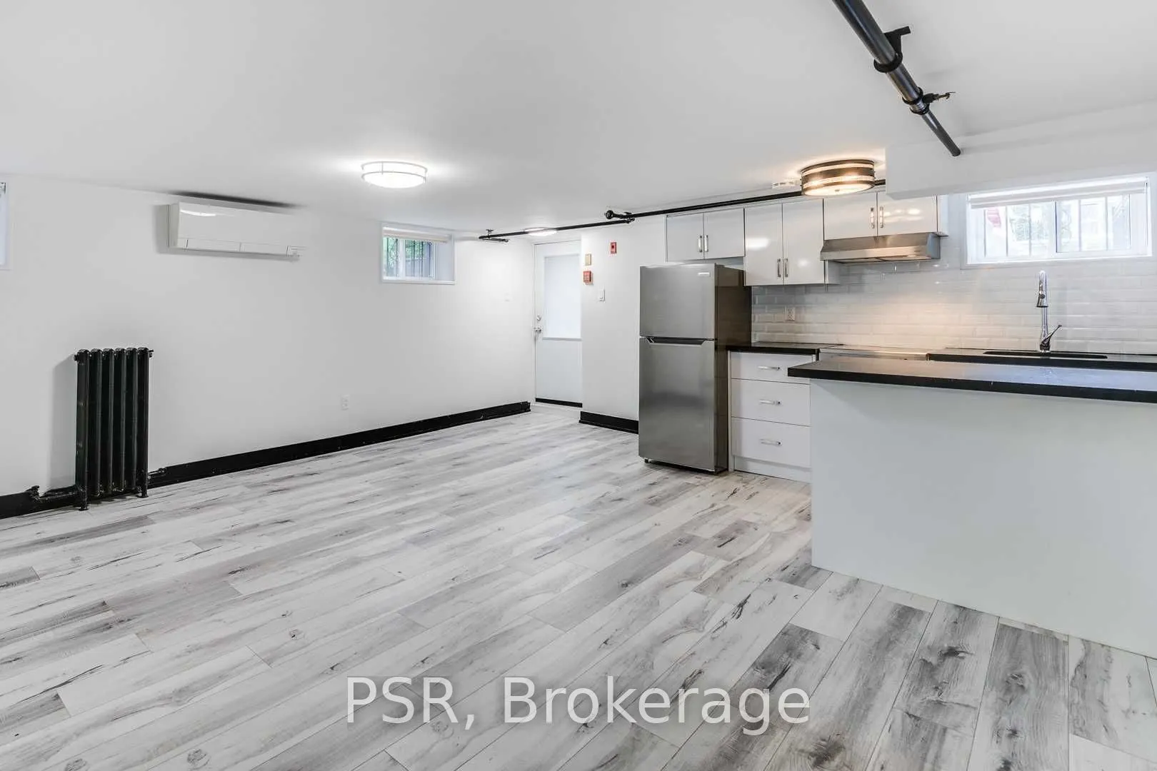 260 Sherbourne Street, #10