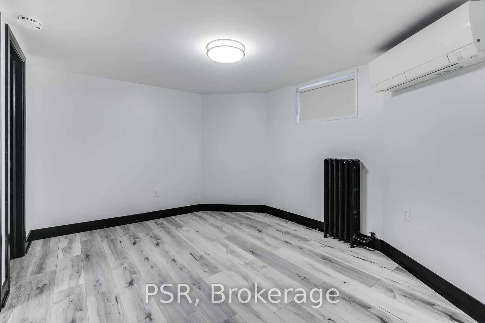 260 Sherbourne Street, #10