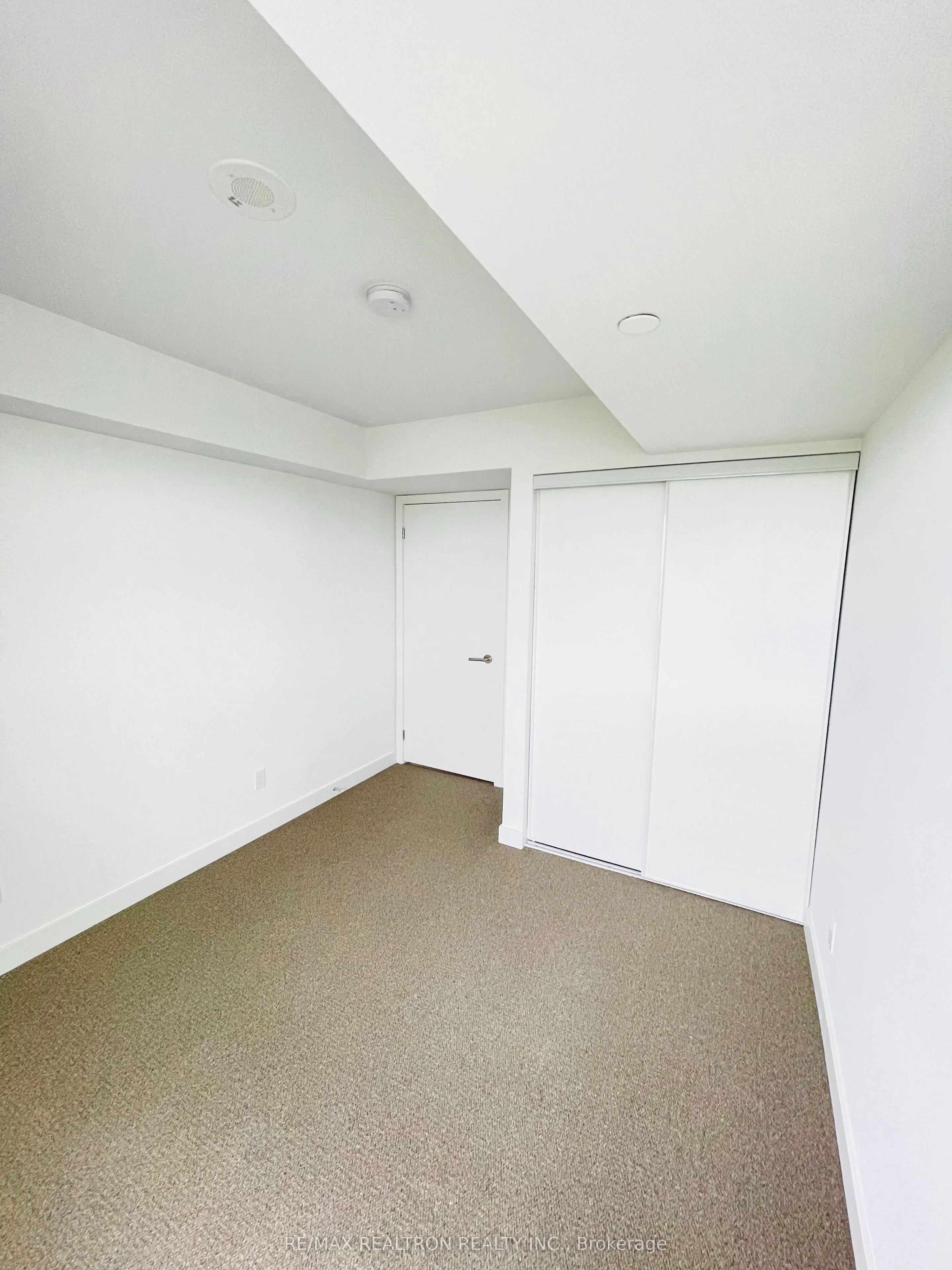 120 Varna Drive #1007