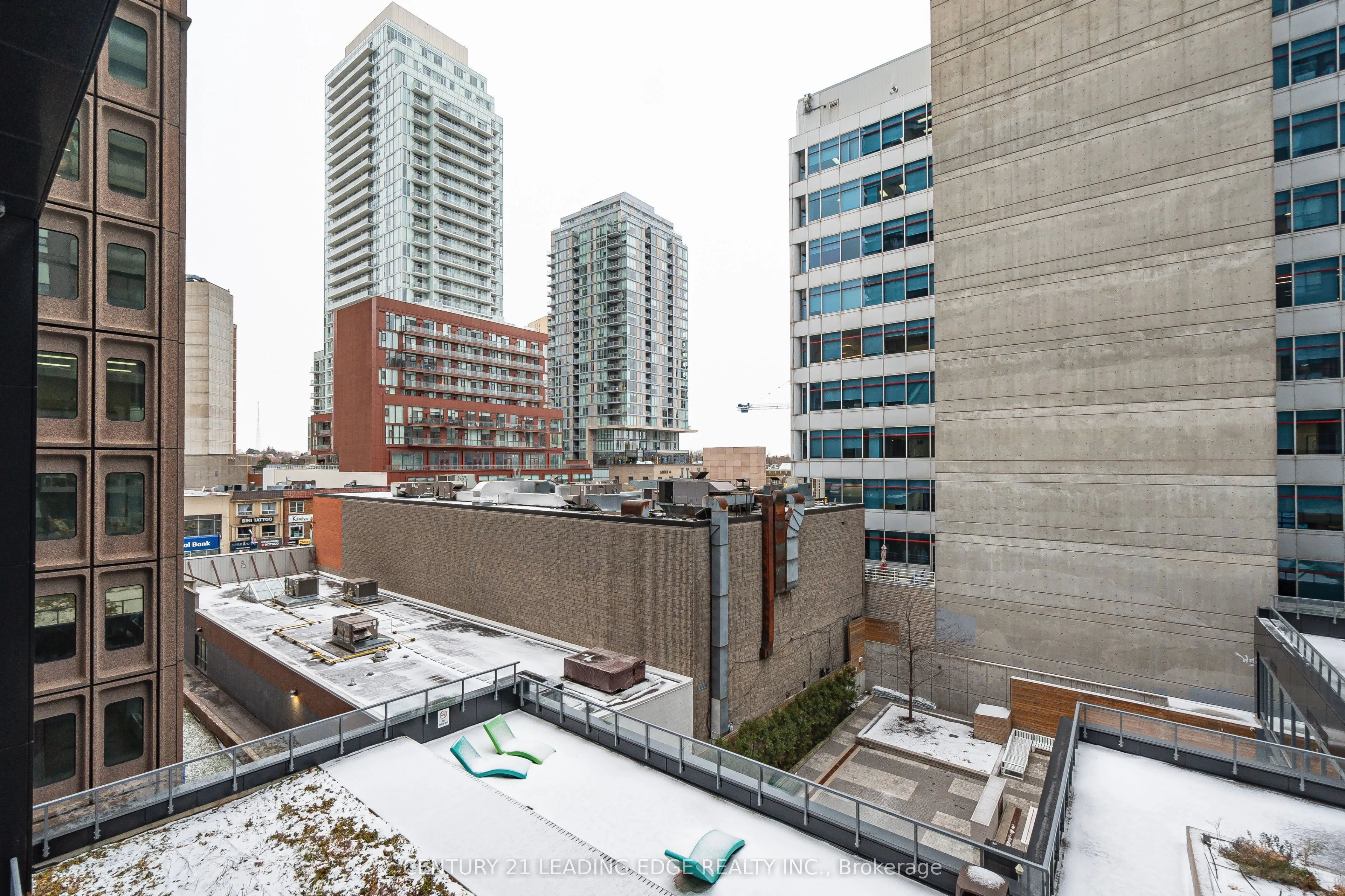 30 Roehampton Avenue, #506