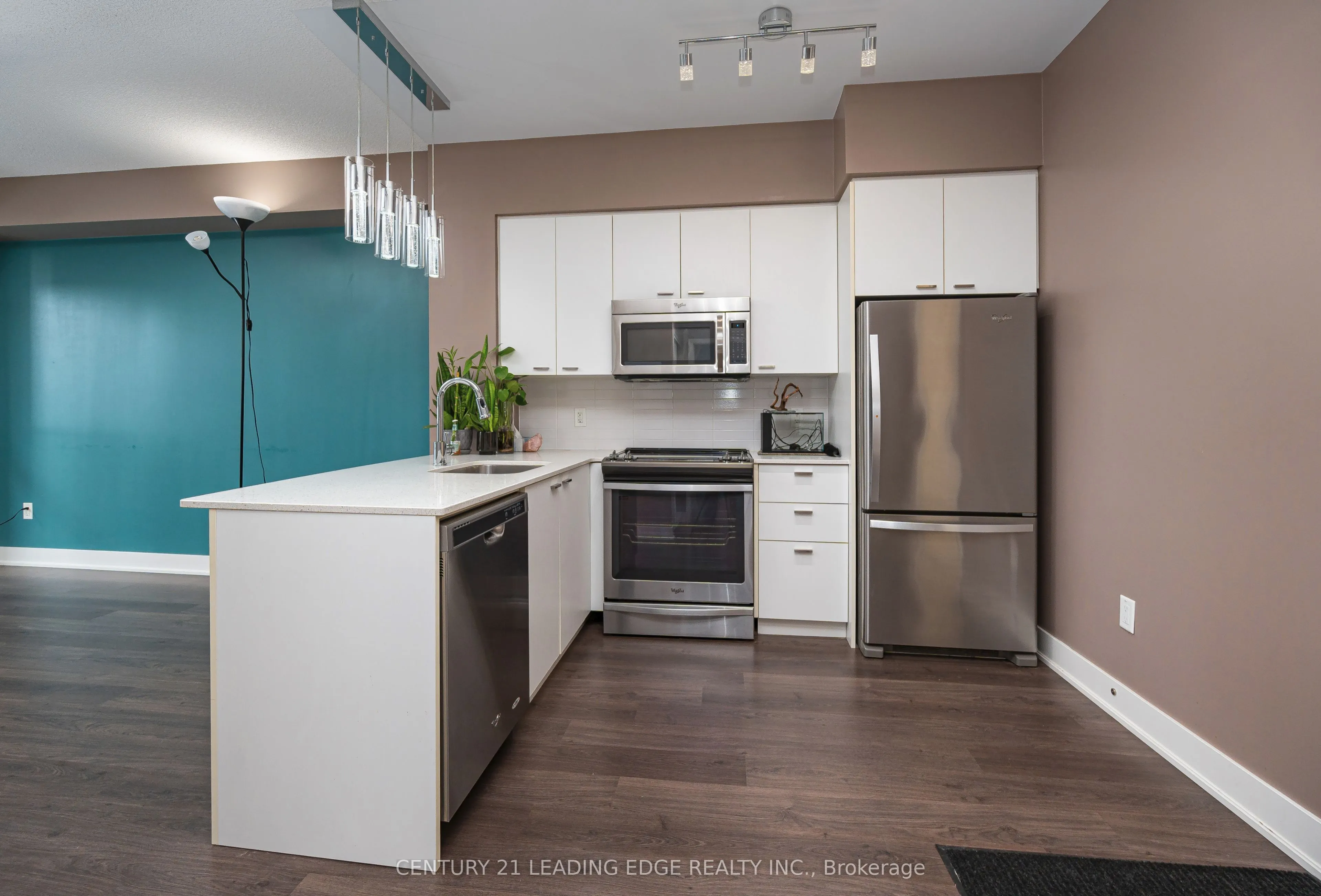 30 Roehampton Avenue, #506