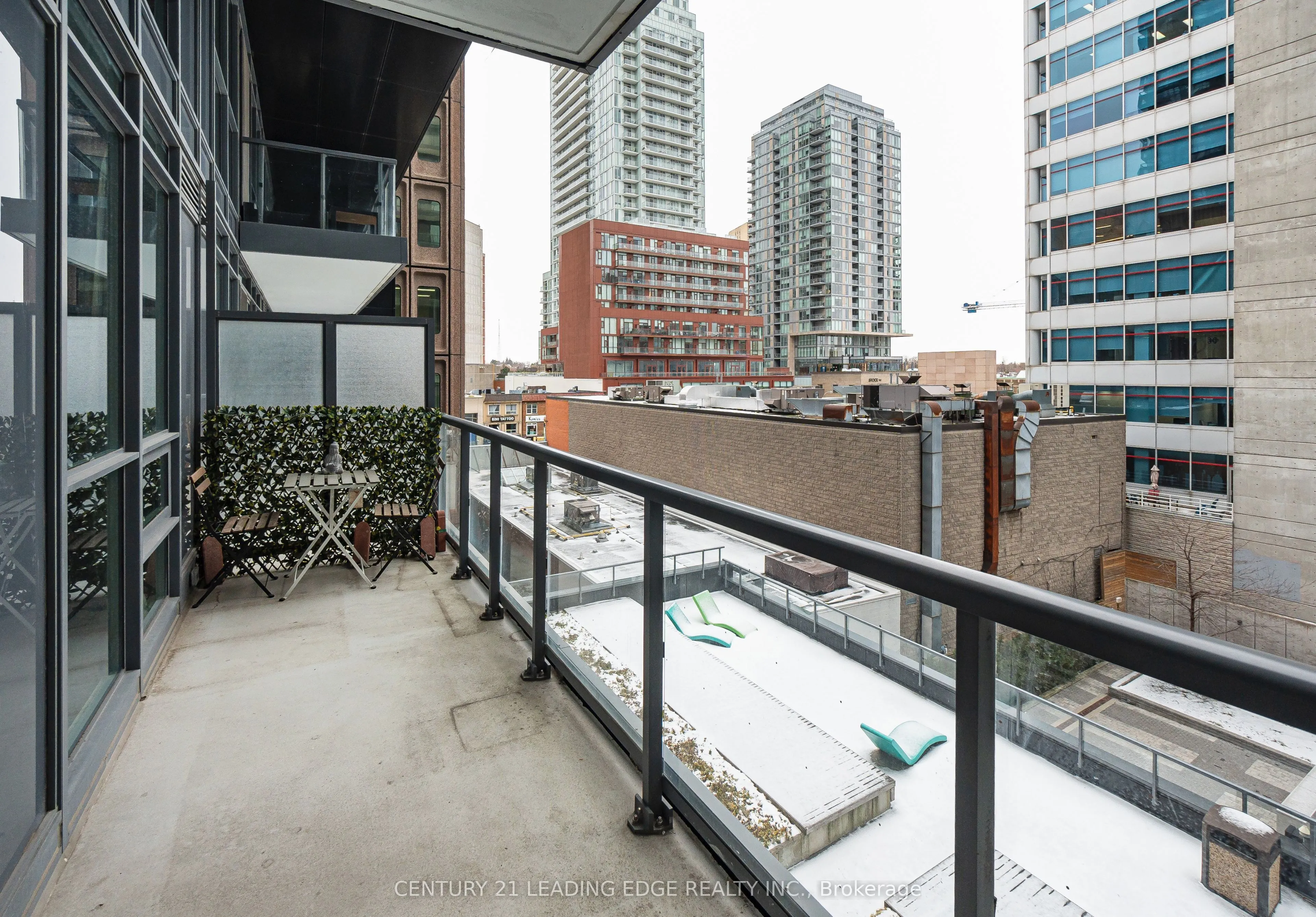 30 Roehampton Avenue, #506