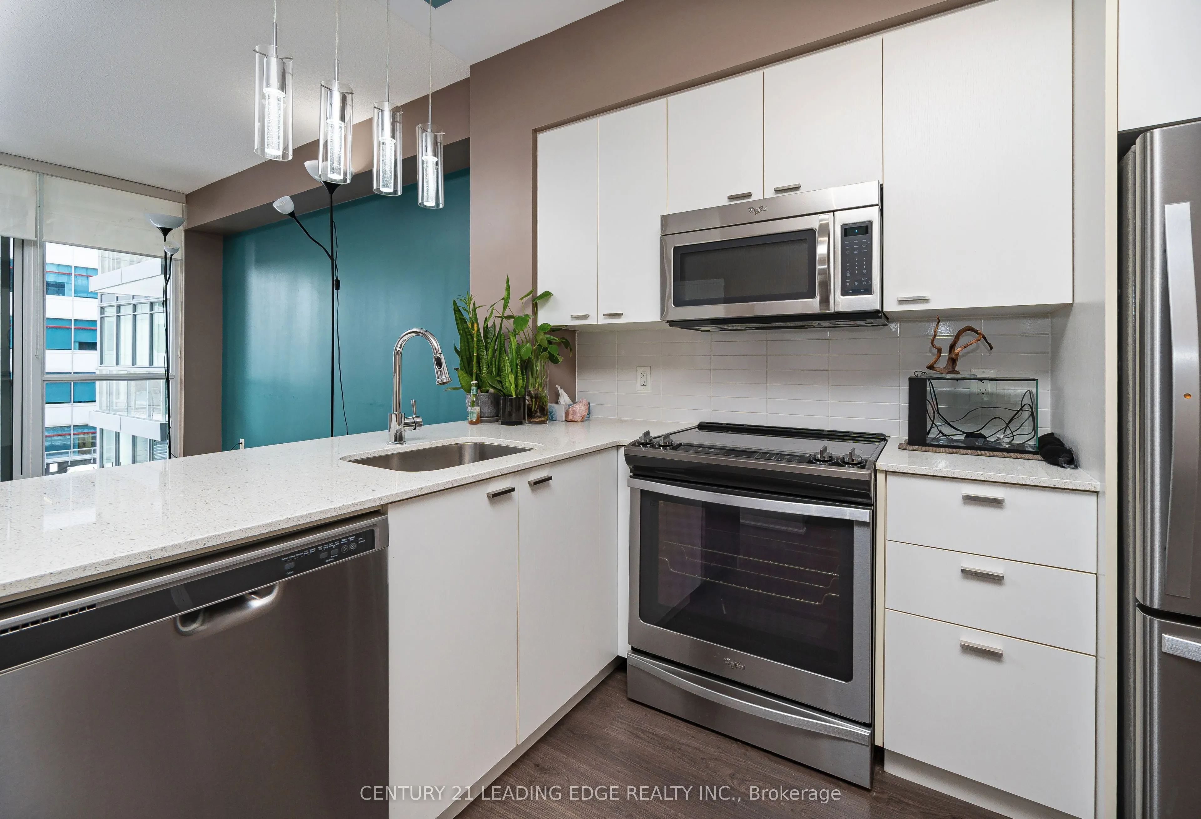 30 Roehampton Avenue, #506