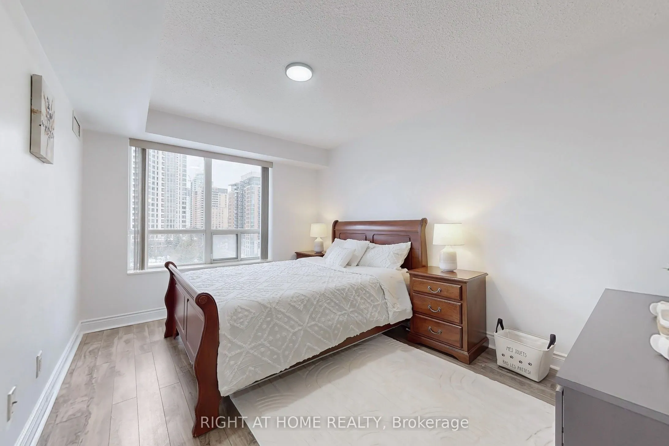 8 Mckee Avenue, #901