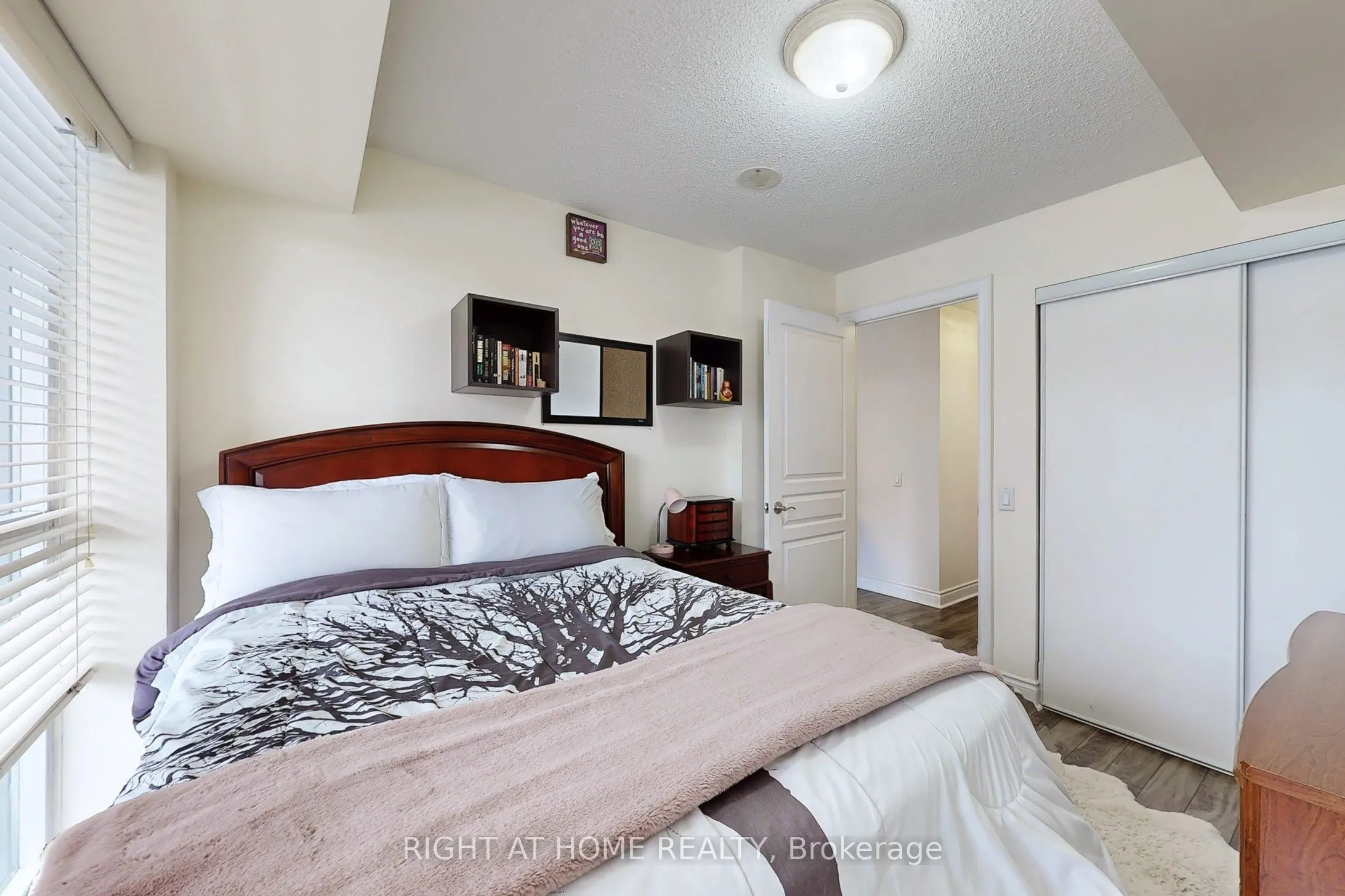 8 Mckee Avenue, #901