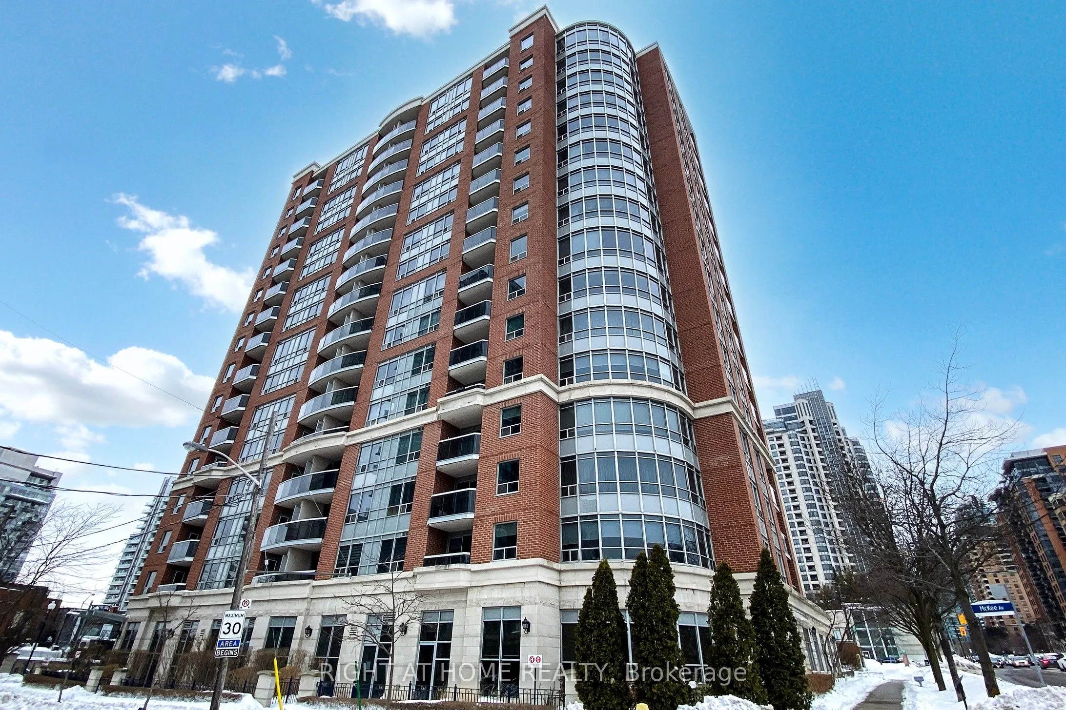8 Mckee Avenue, #901