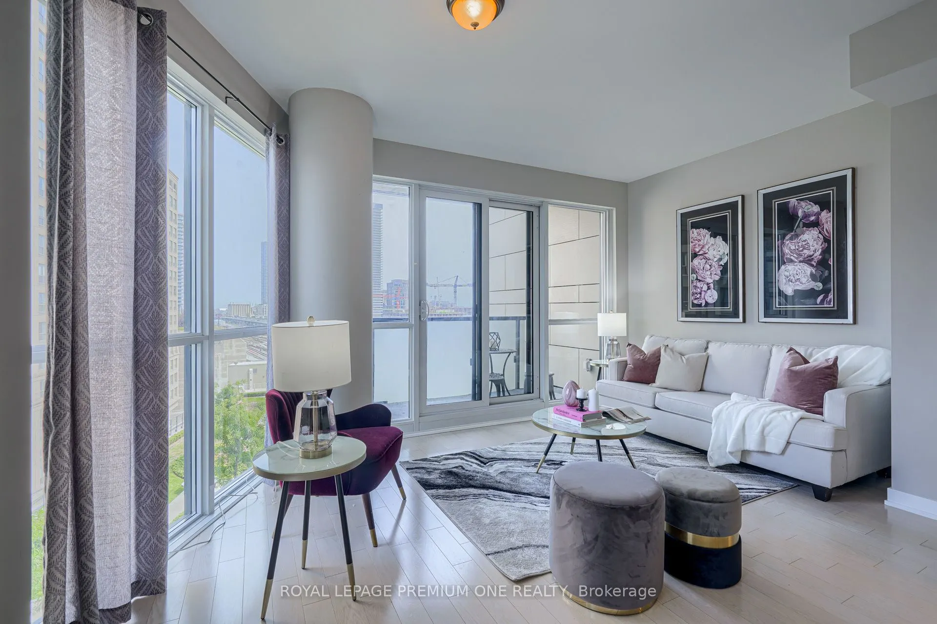1 The Esplanade, #806