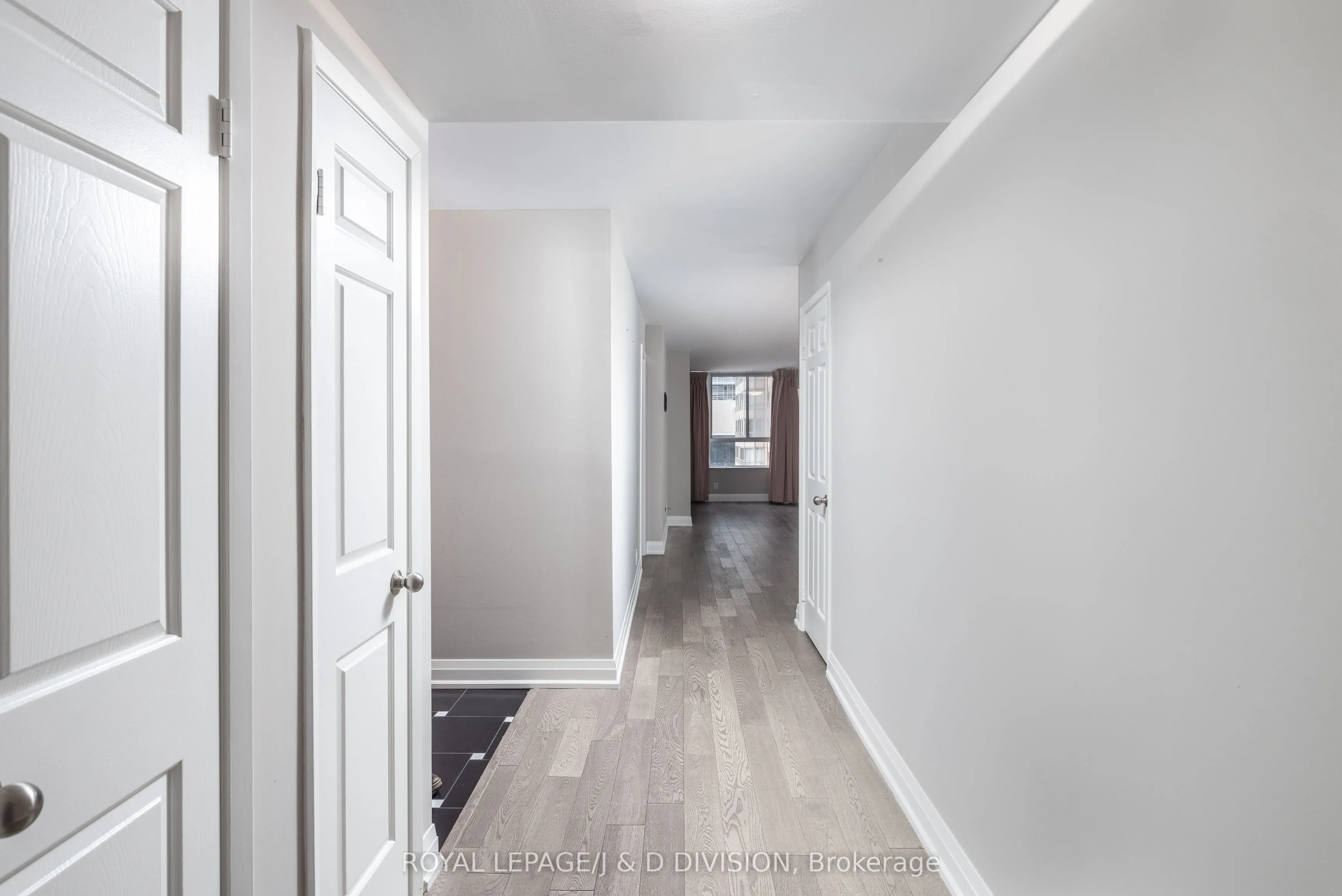 717 Bay Street, #1004