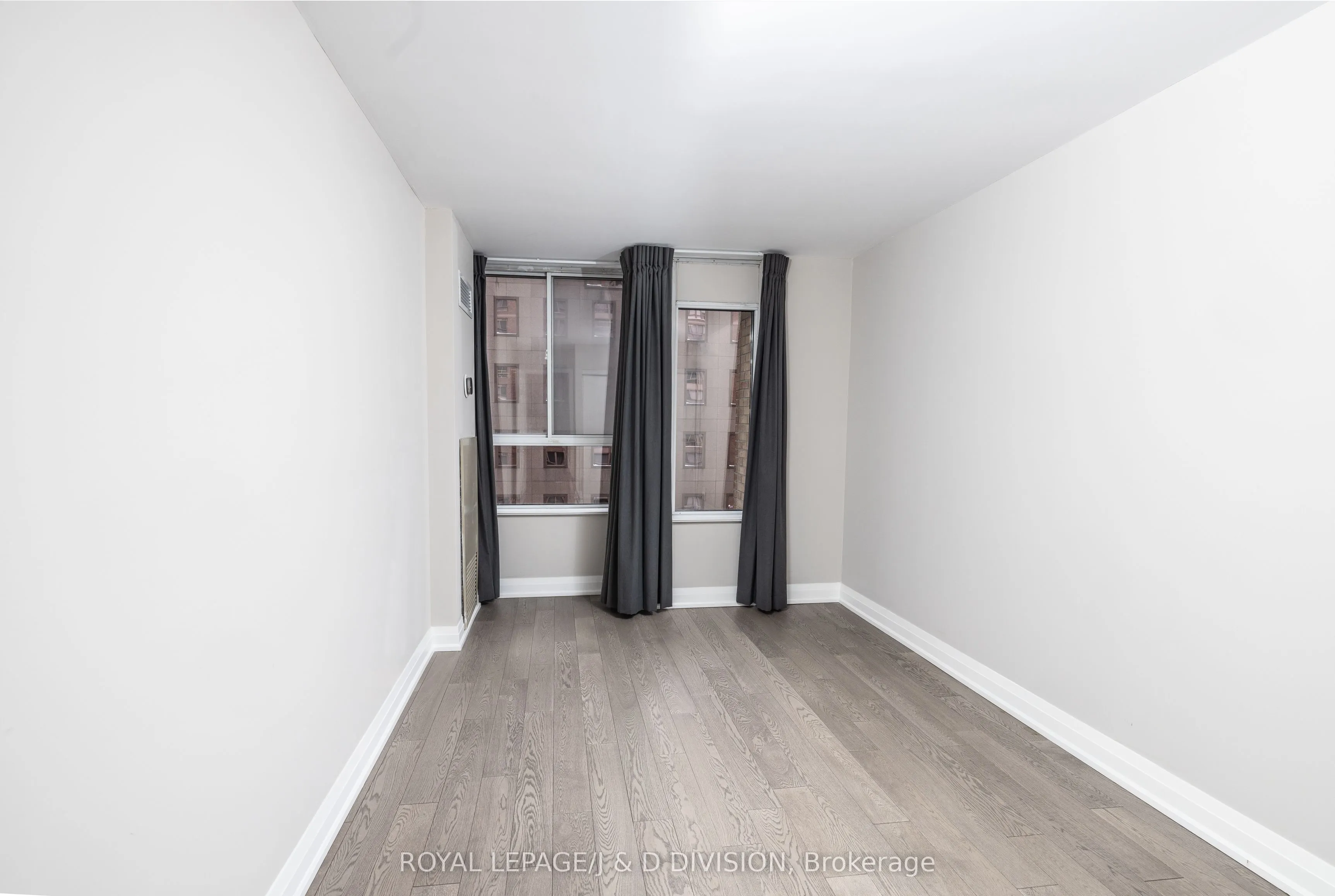 717 Bay Street, #1004