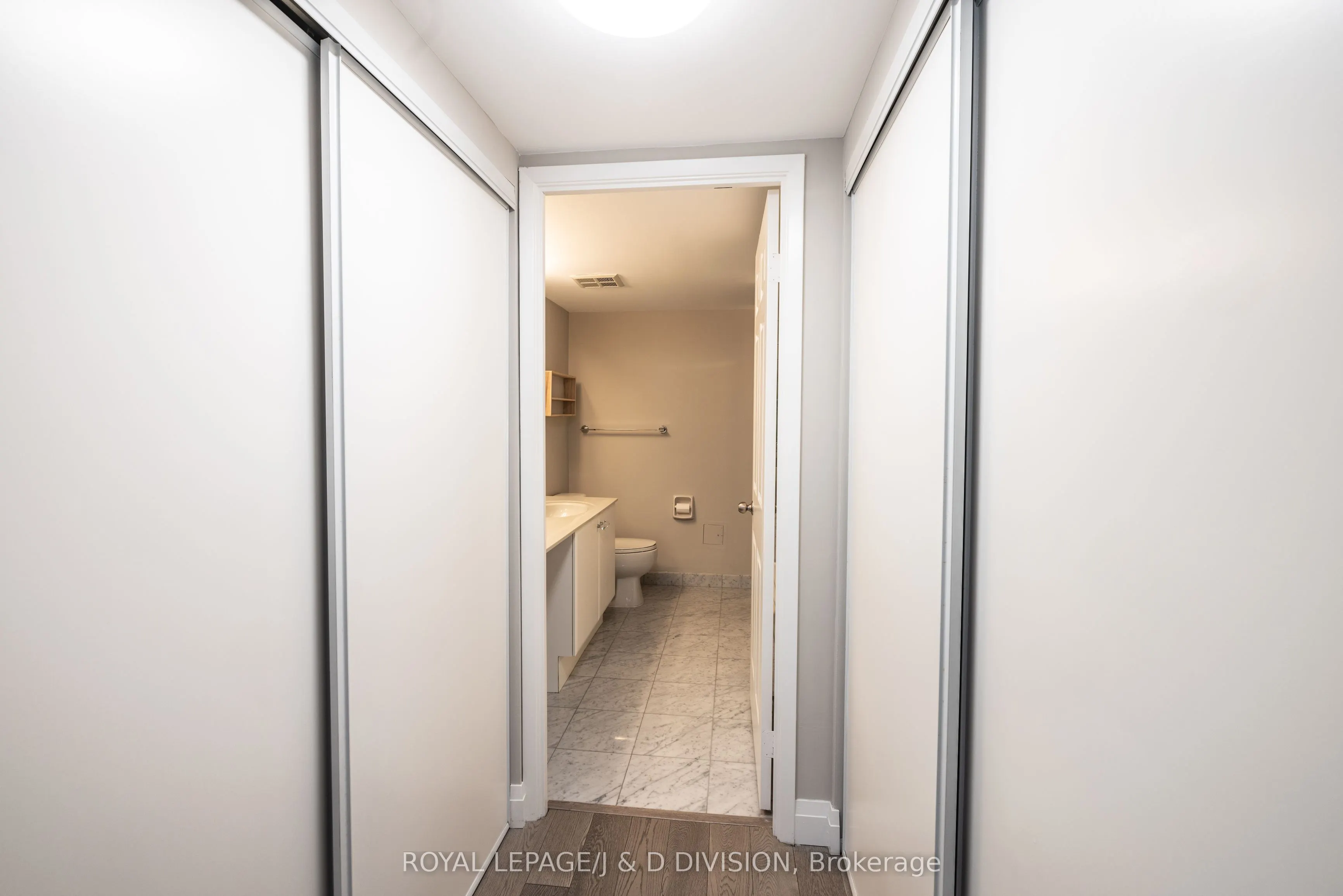 717 Bay Street, #1004