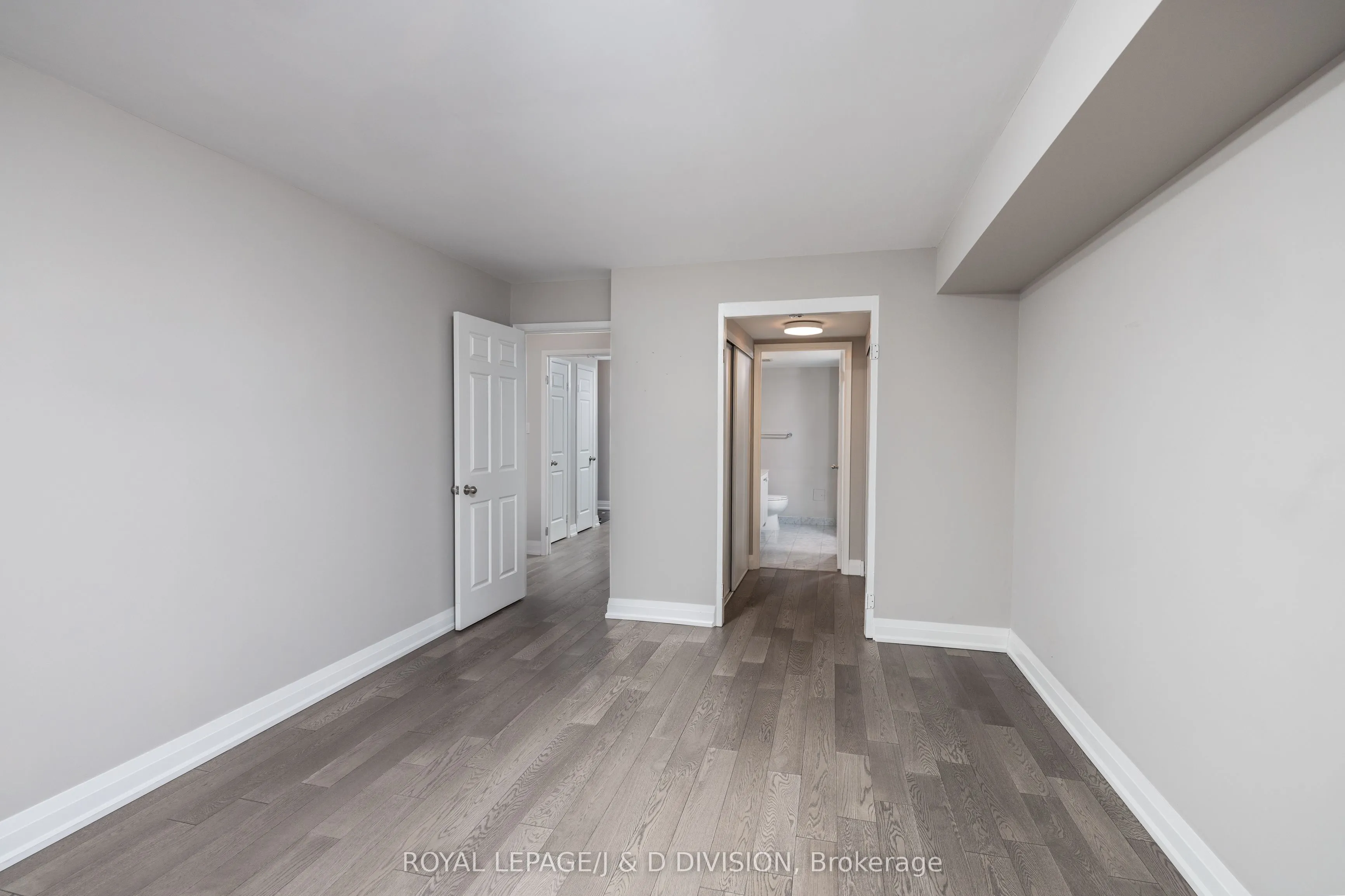 717 Bay Street, #1004