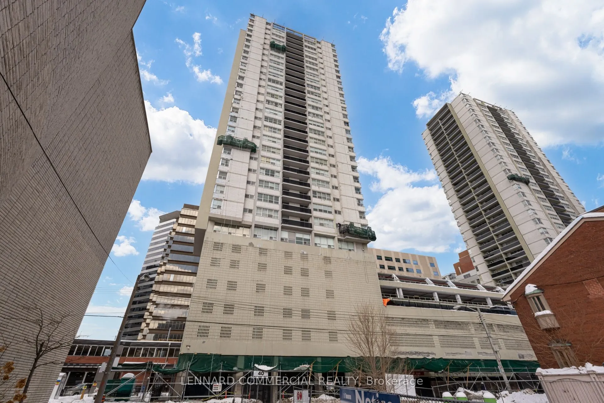 40 Pleasant Boulevard, #3202