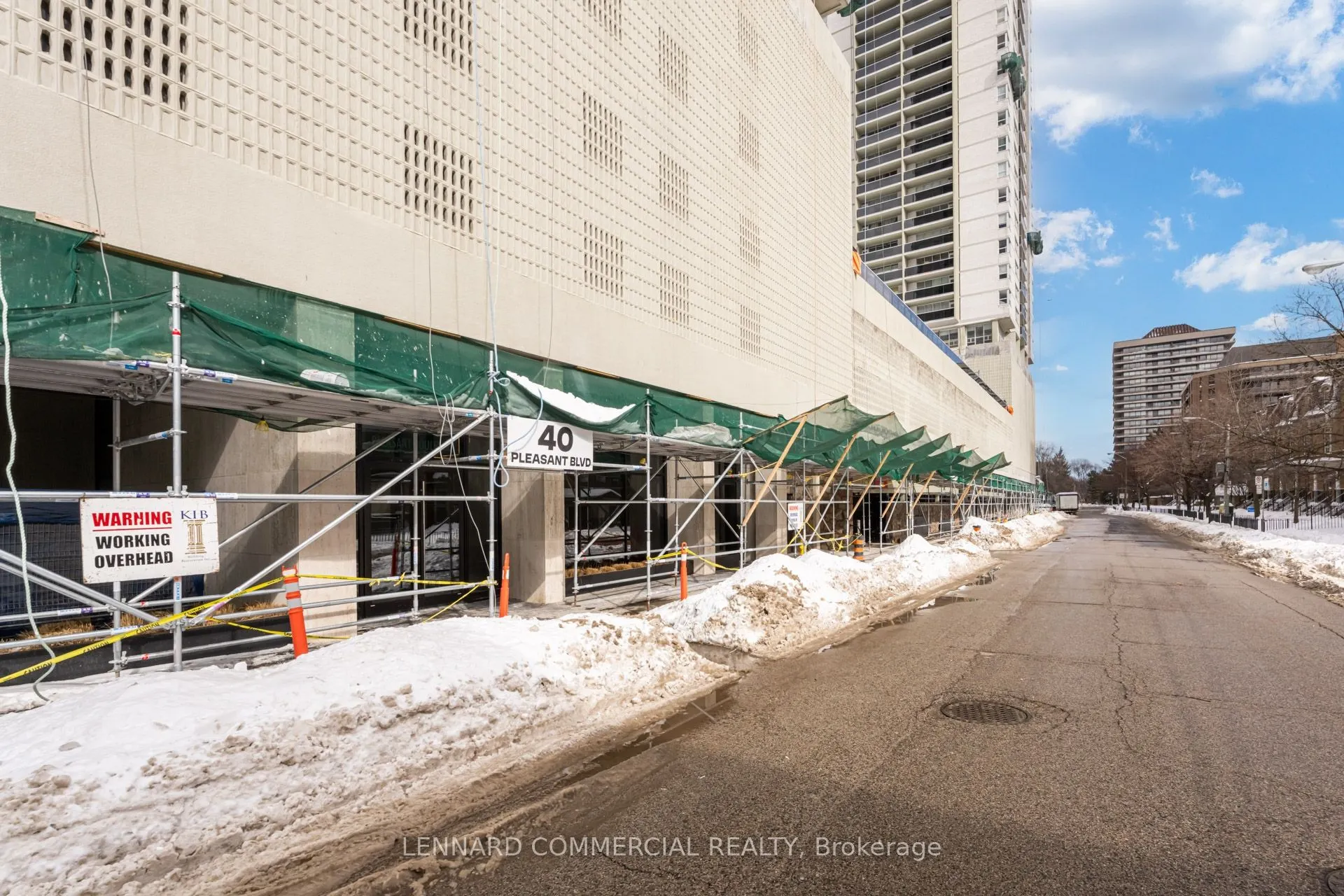 40 Pleasant Boulevard, #3202