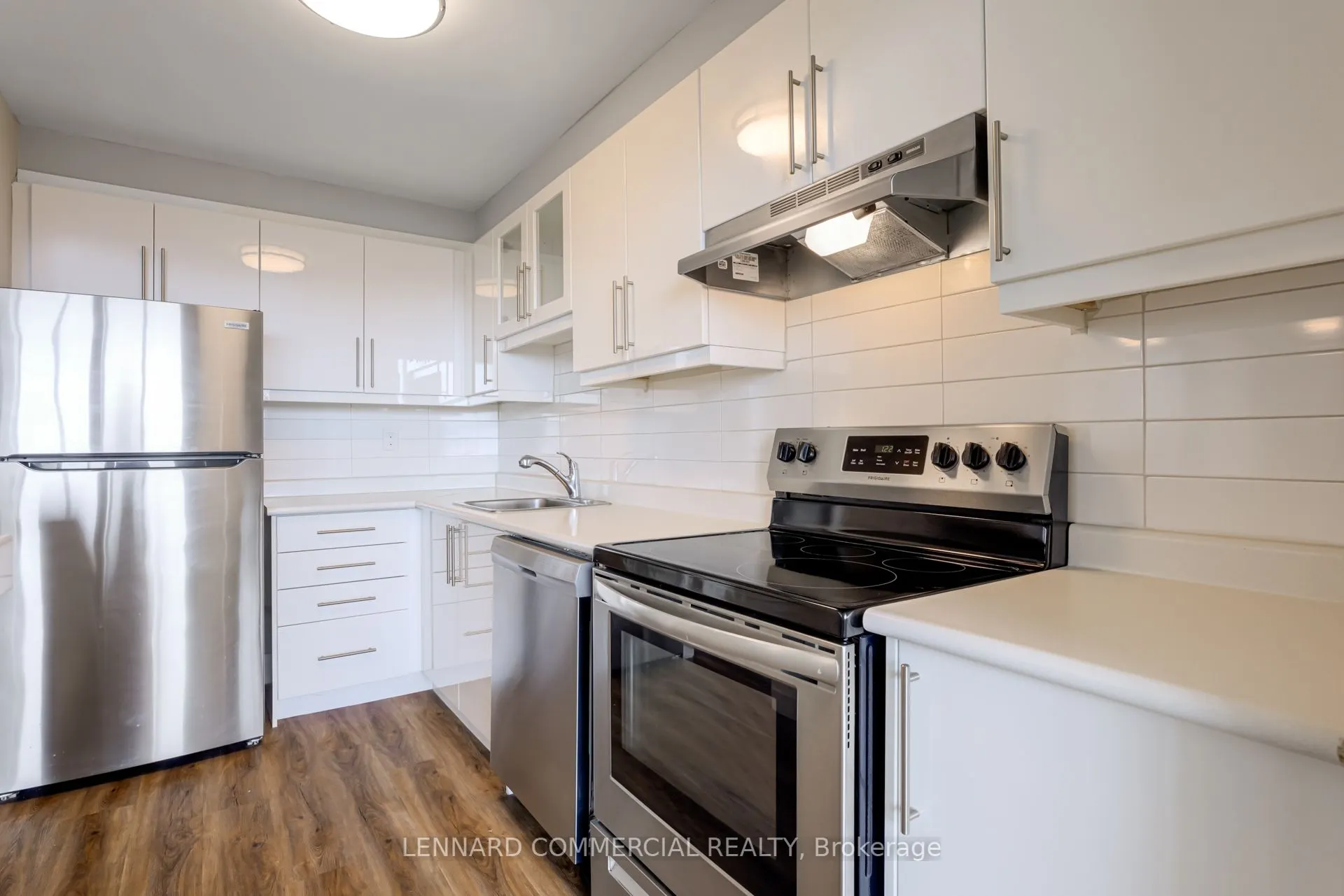 40 Pleasant Boulevard, #3202