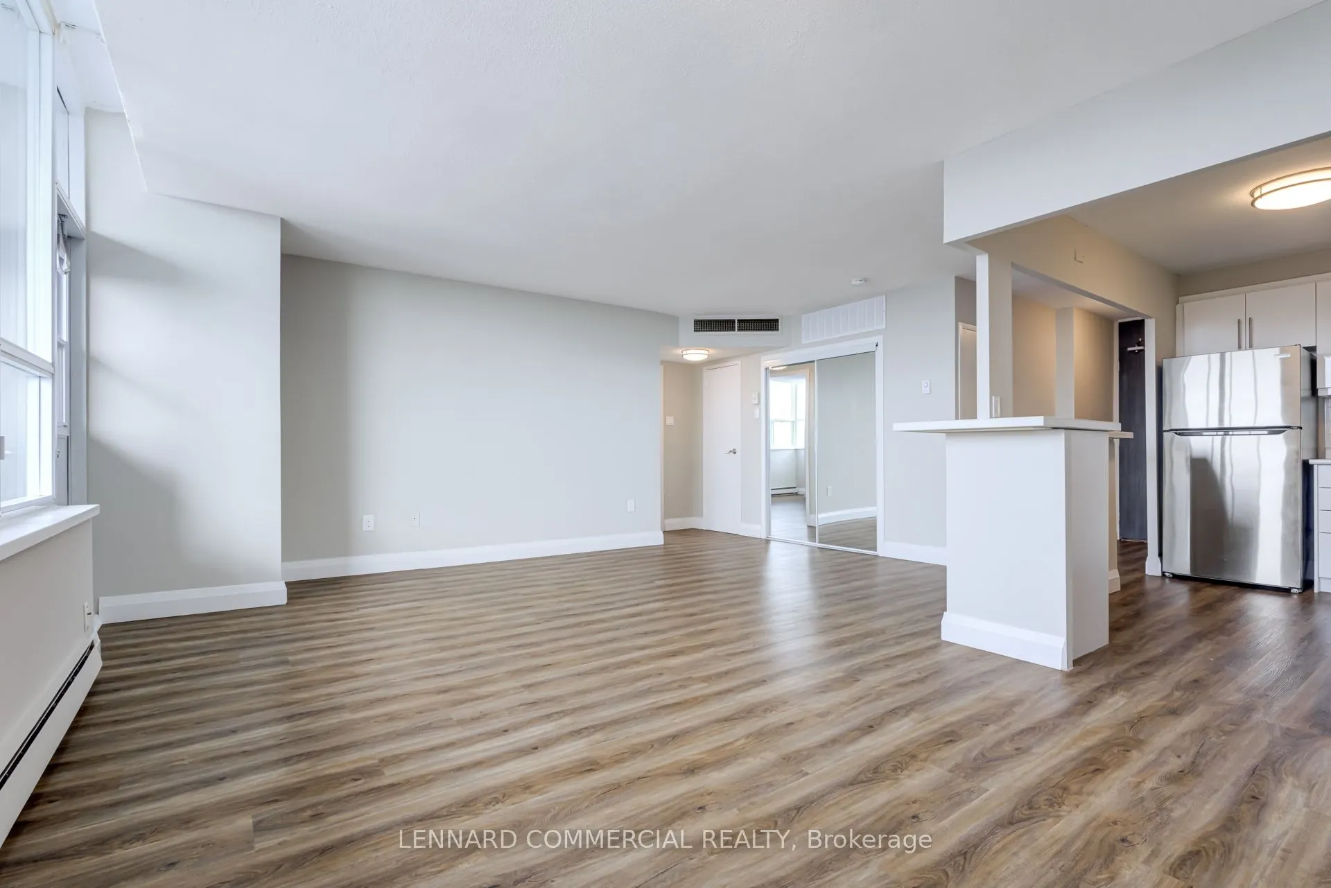 40 Pleasant Boulevard, #3202