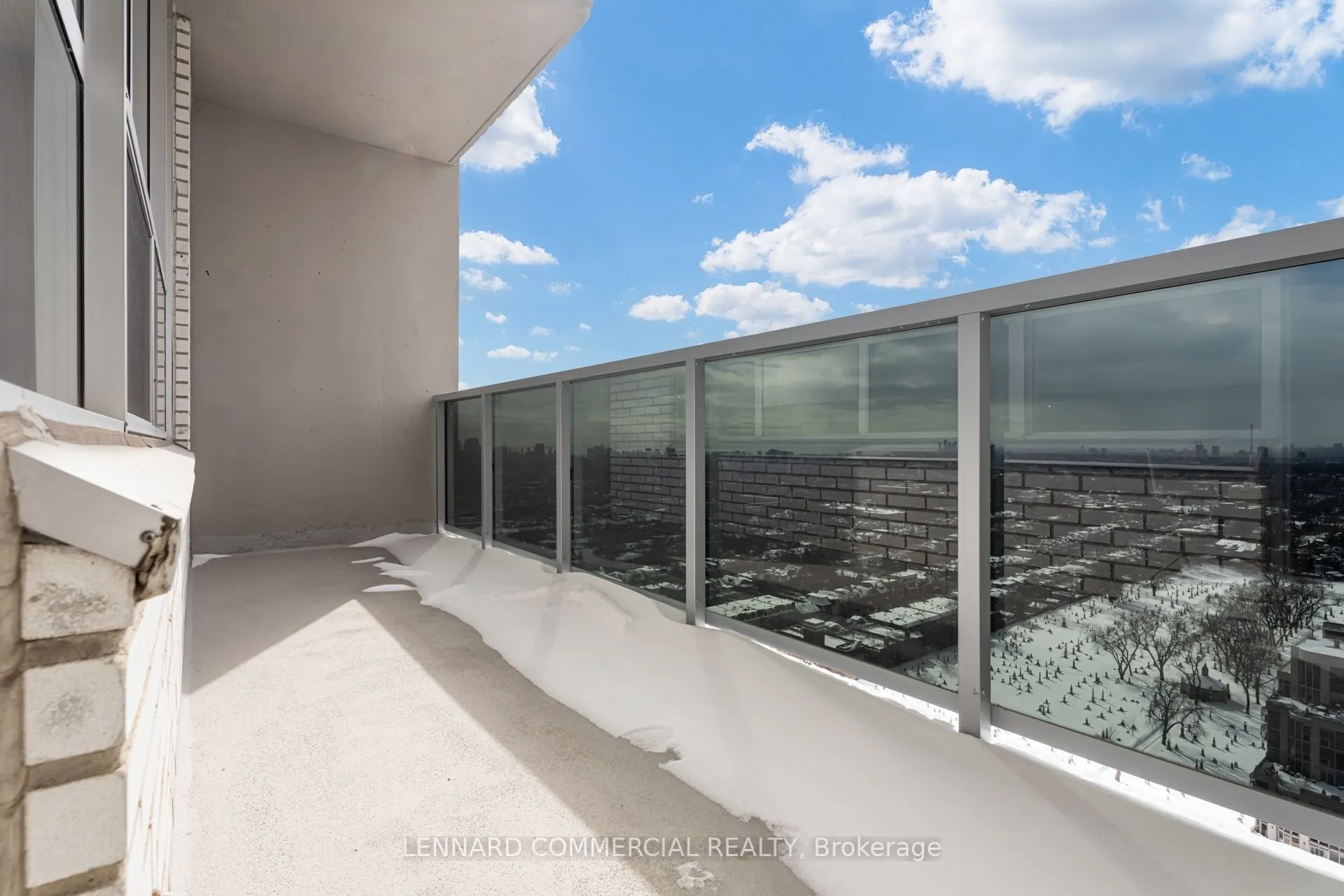 40 Pleasant Boulevard, #3202