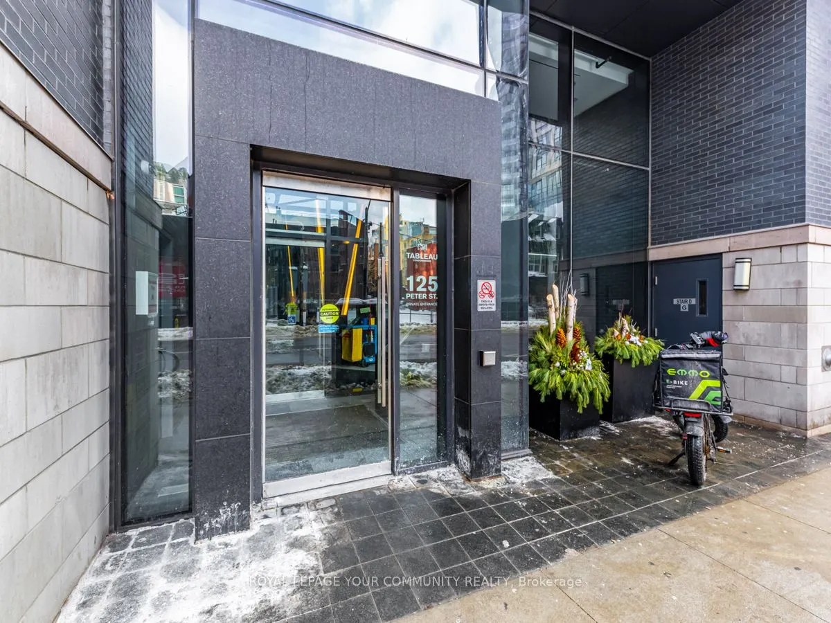 125 Peter Street, #1604