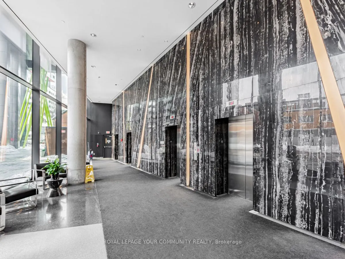 125 Peter Street, #1604