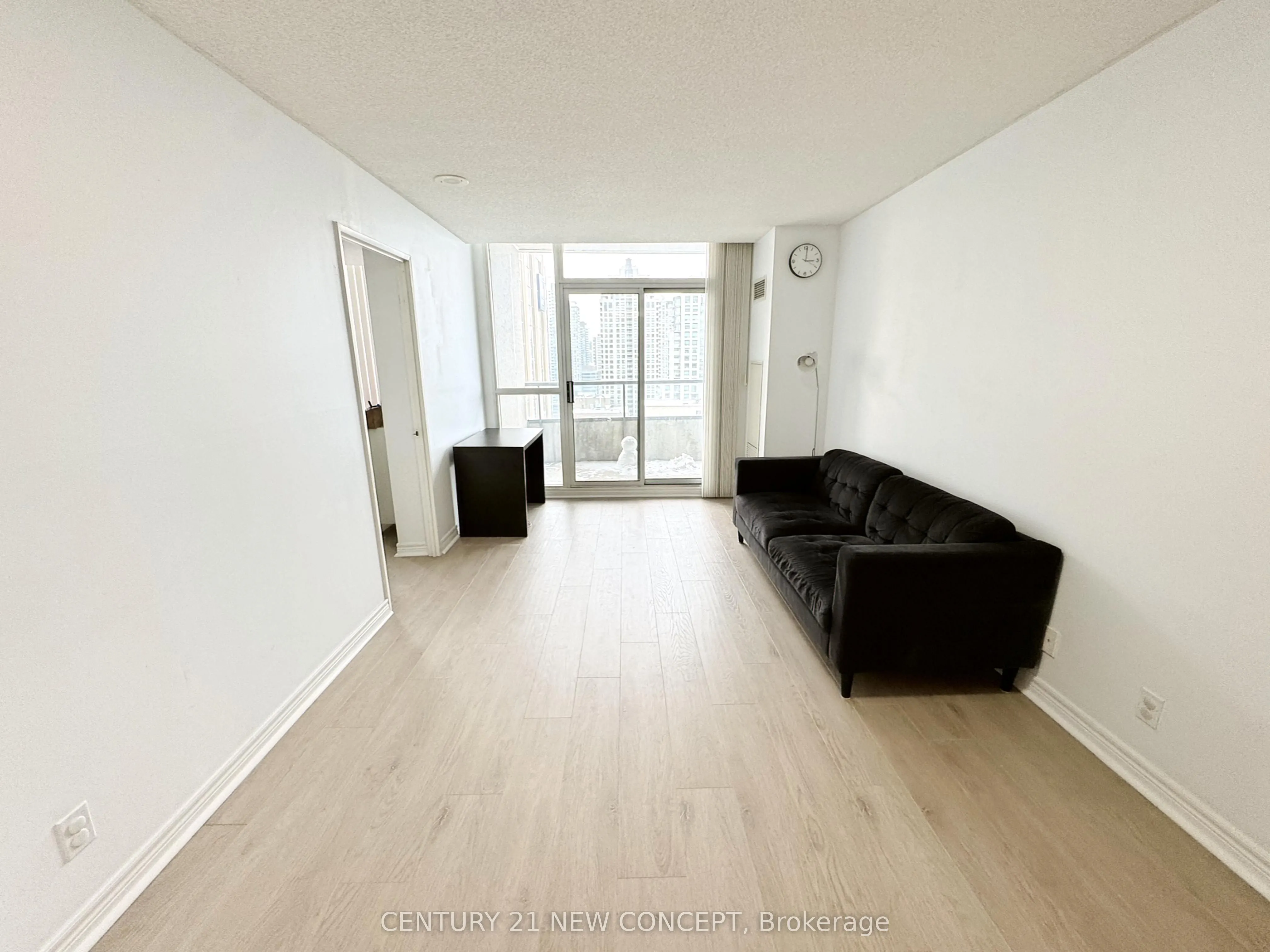 23 Hollywood Avenue, #2803
