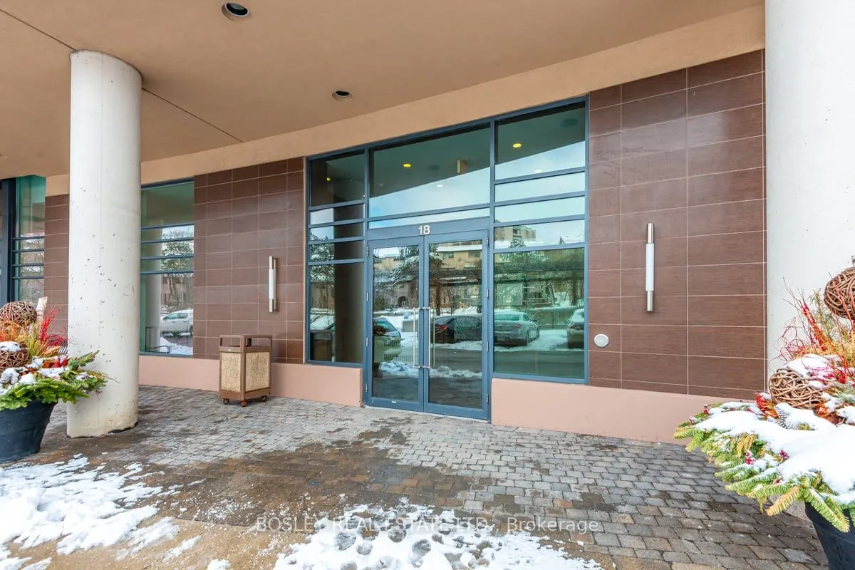 18 Valley Woods Road, #808