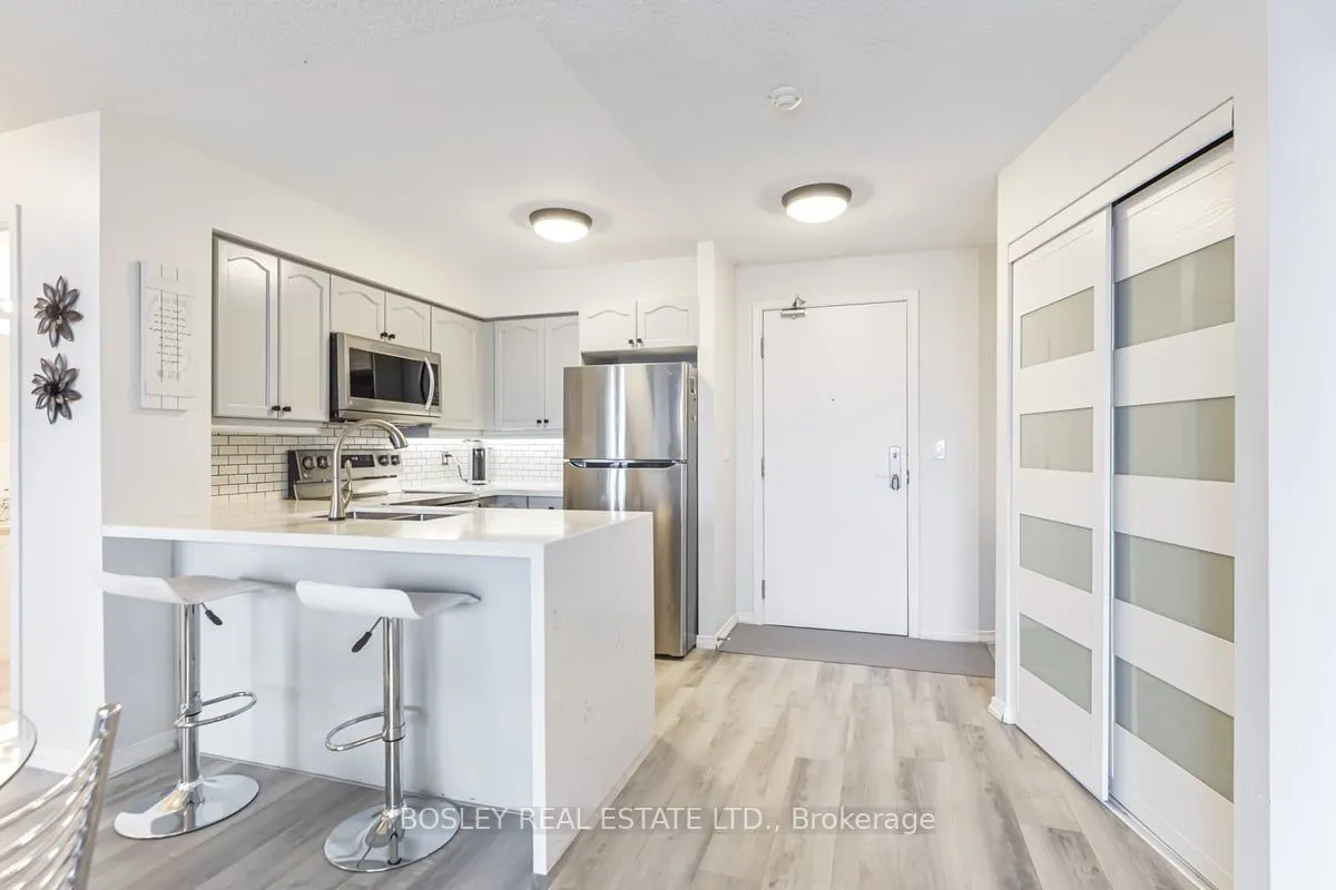 18 Valley Woods Road, #808