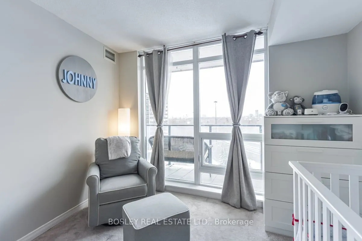 18 Valley Woods Road, #808