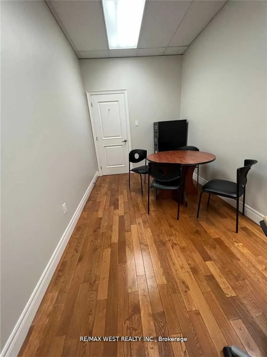 1170 Dundas Street W, #16