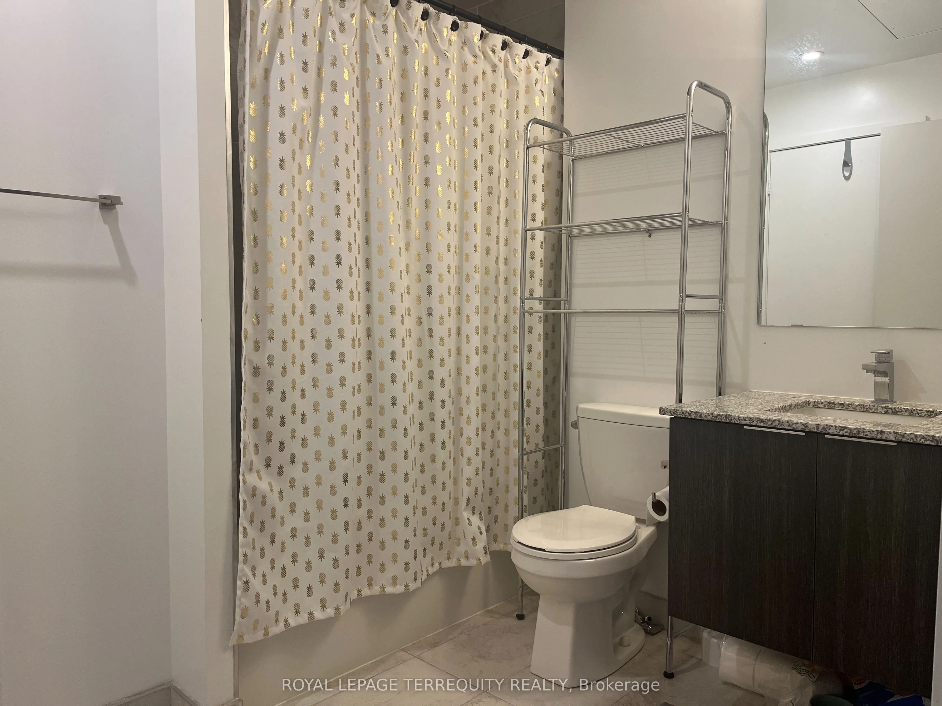 120 Parliament Street, #1405