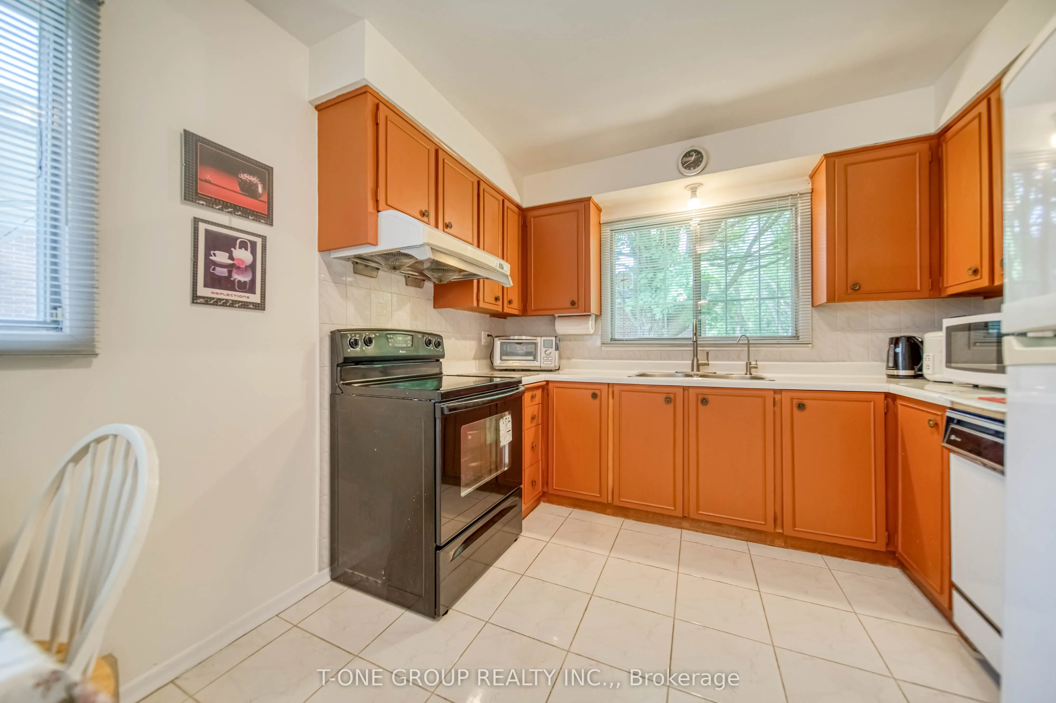 20 Zircon Court