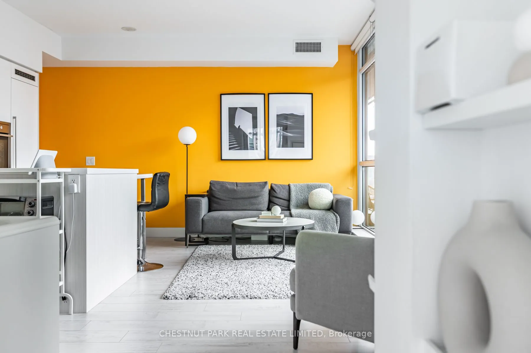 39 Sherbourne Street, #907