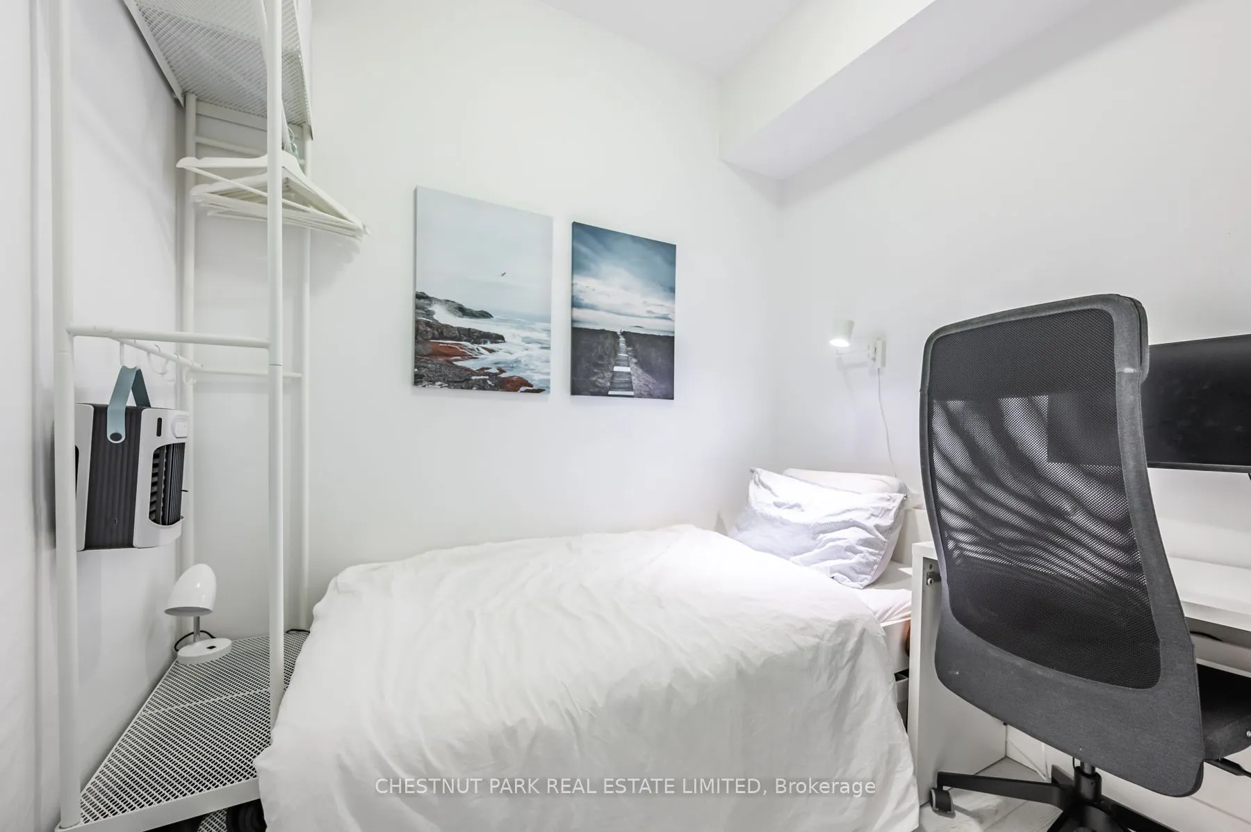 39 Sherbourne Street, #907