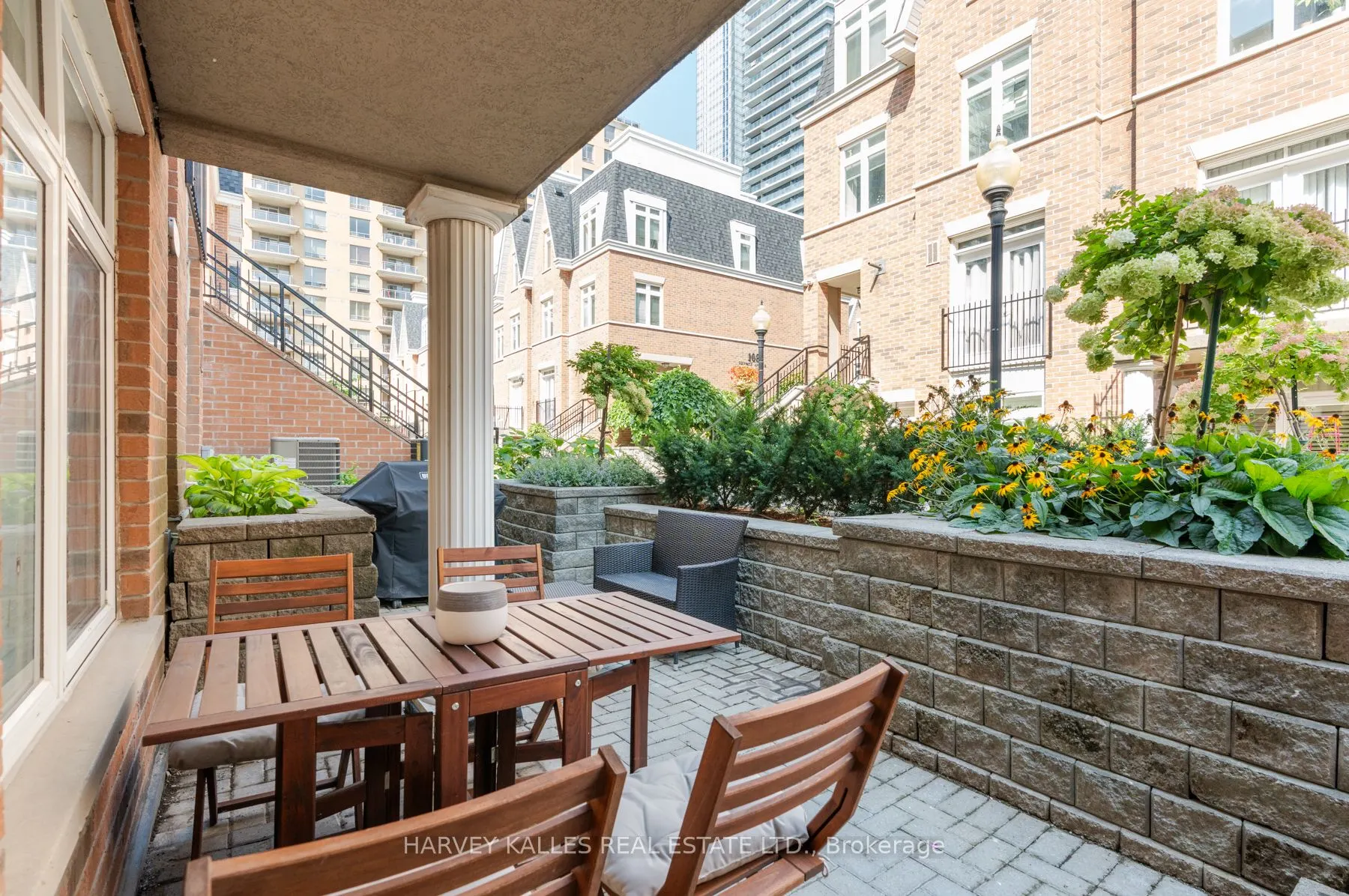 85 Lillian Street, #10