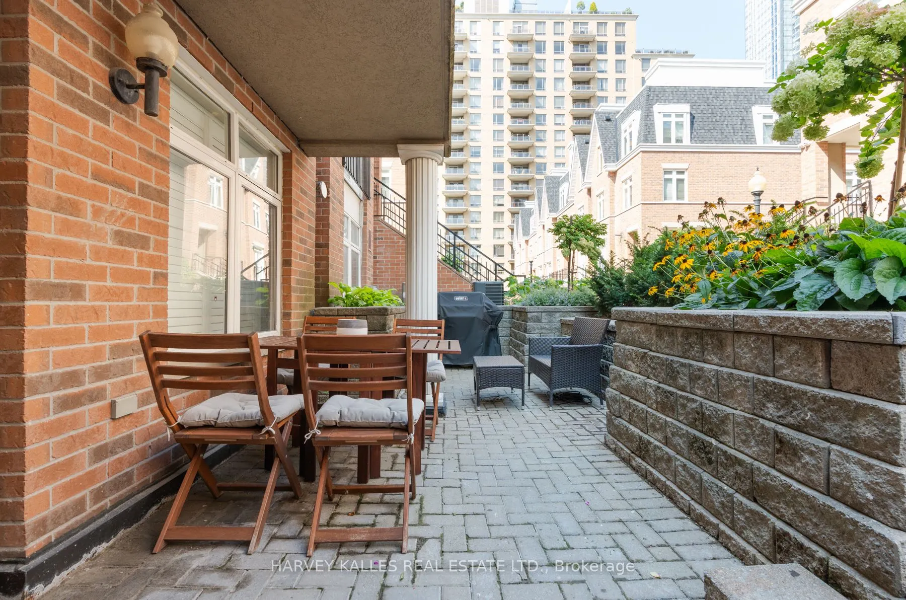 85 Lillian Street, #10