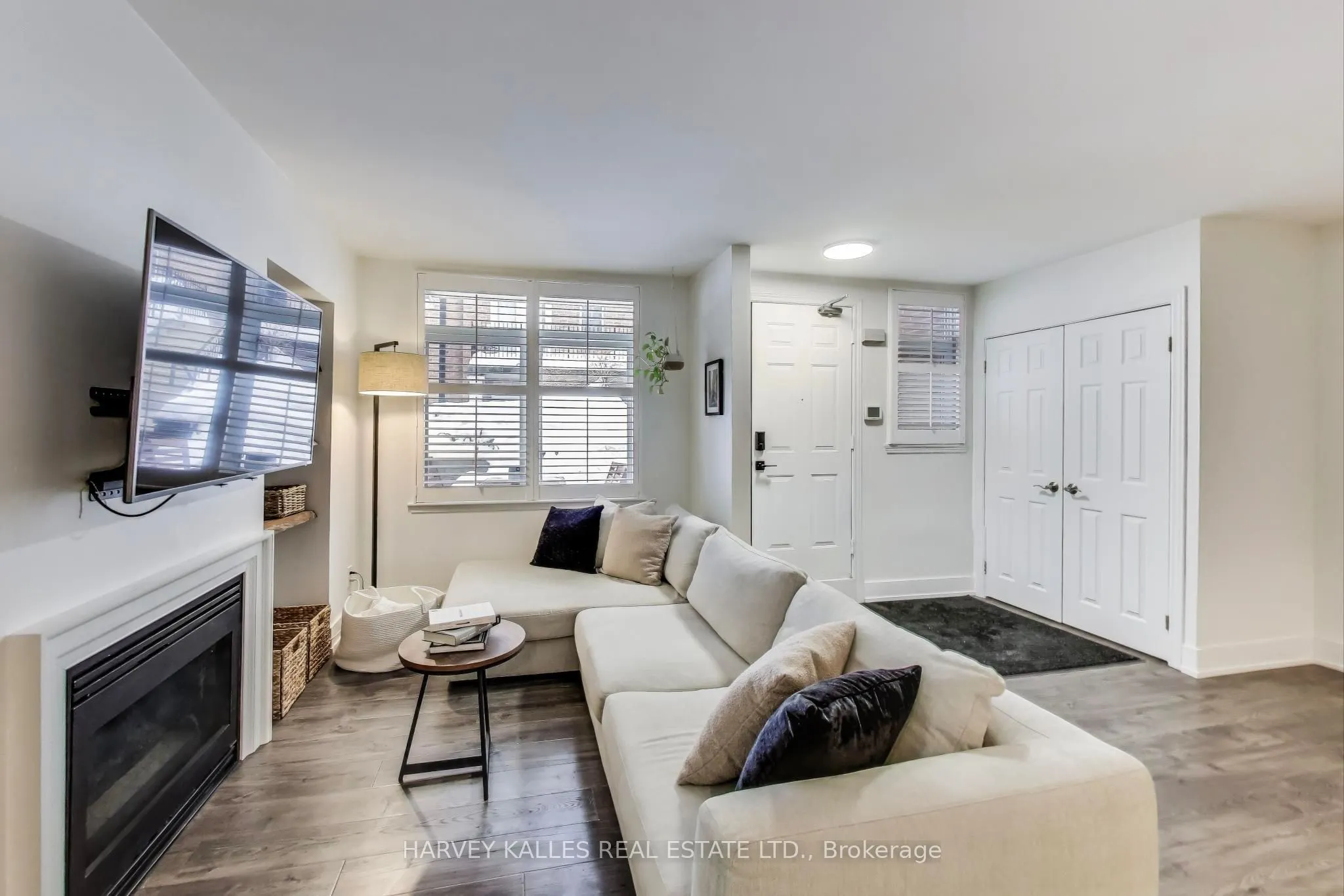 85 Lillian Street, #10