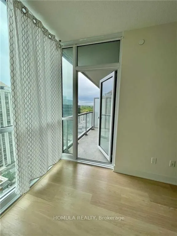 88 Sheppard Avenue E, #1510