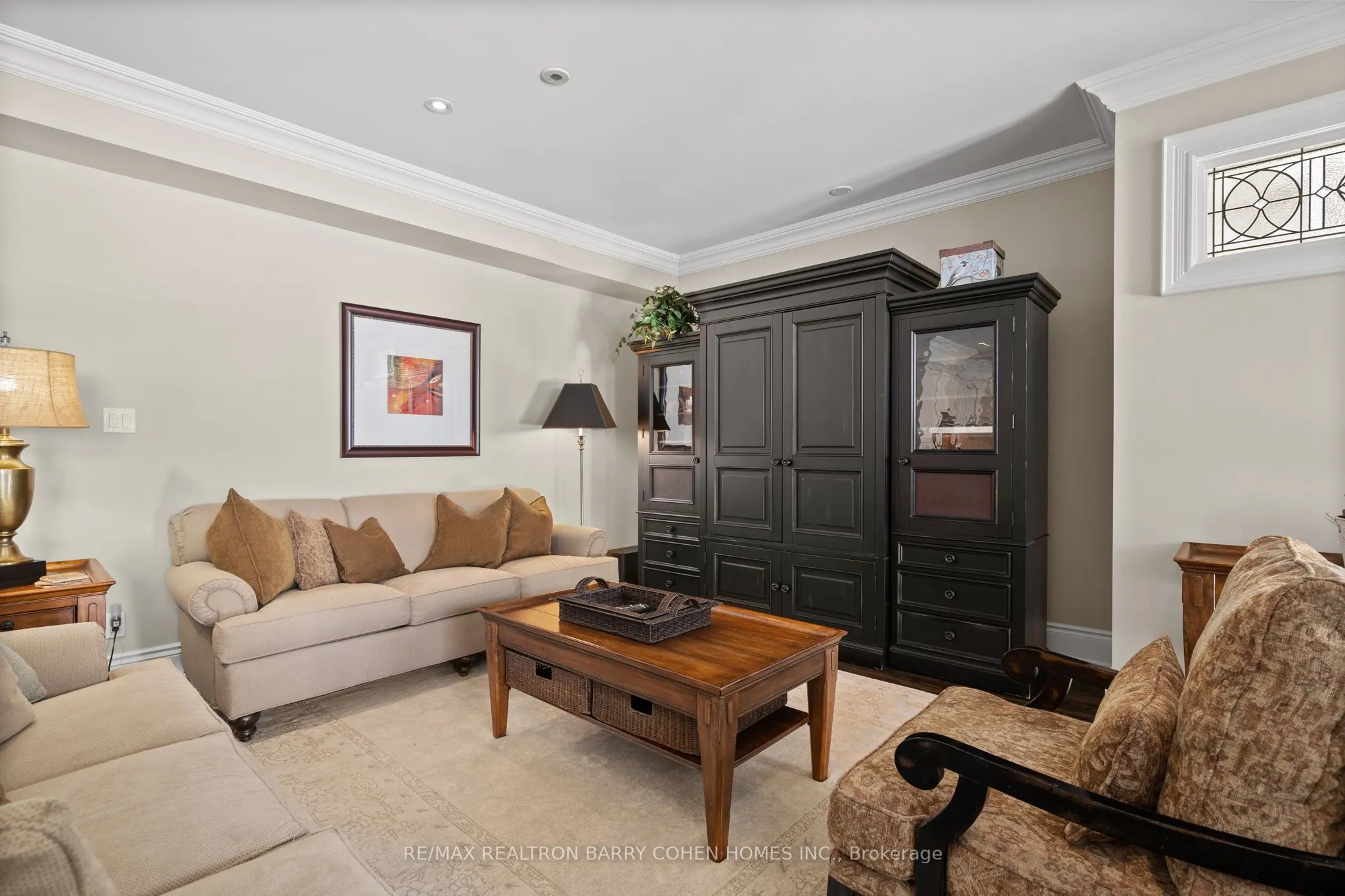 72 Teddington Park Avenue