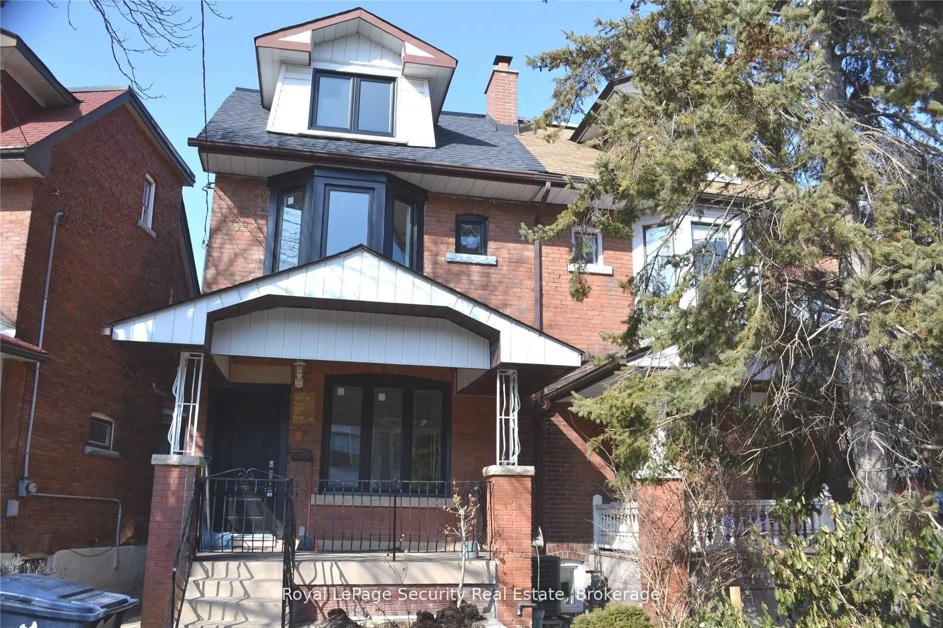 6 Rusholme Park Crescent, #Main