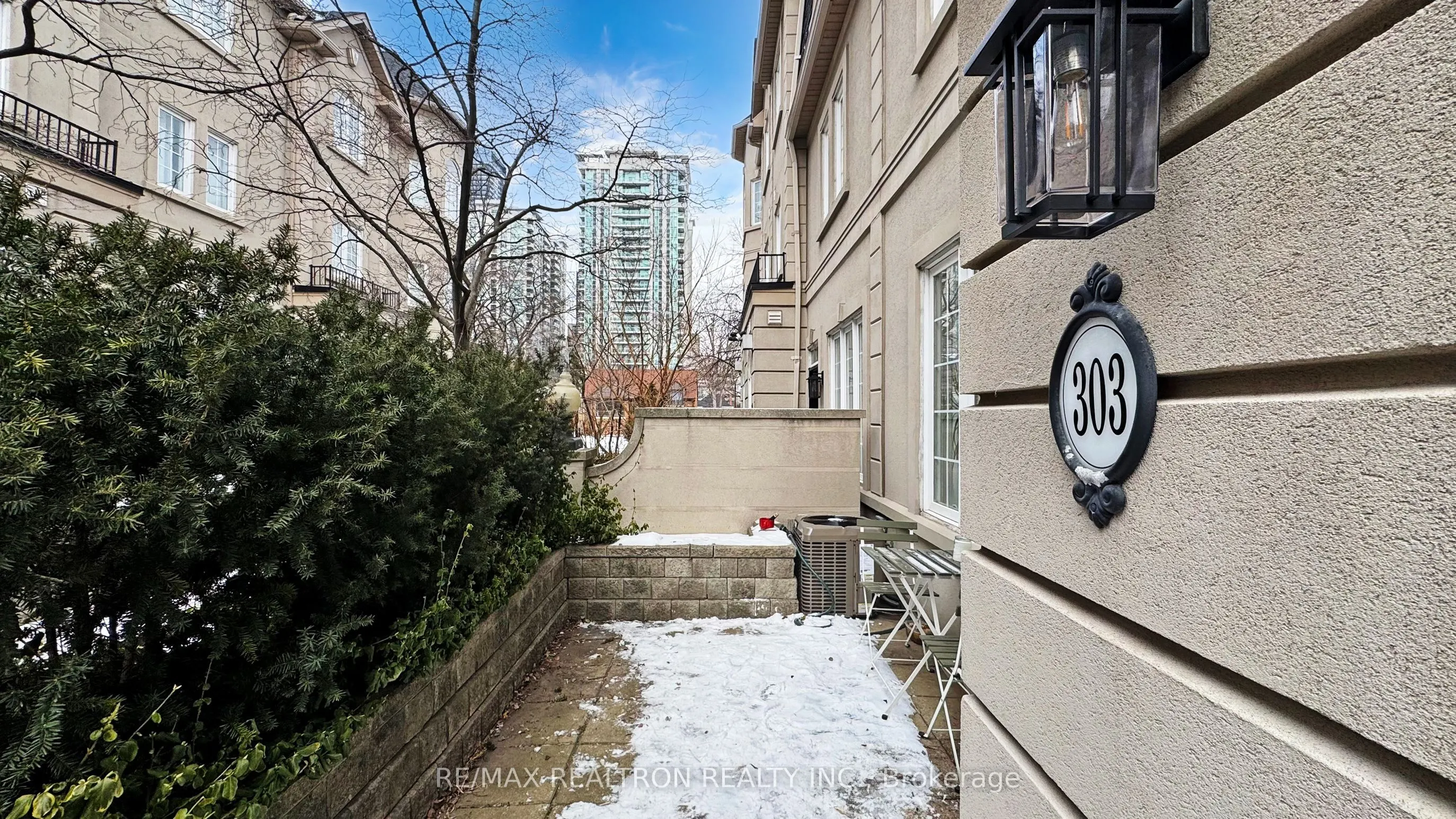 11 Everson Drive, #303