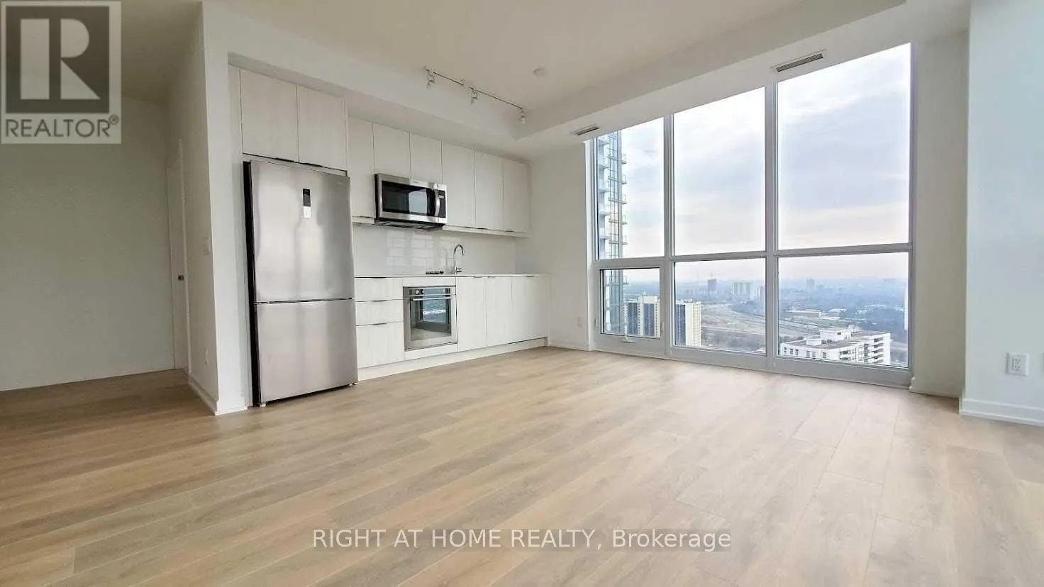 38 Forest Manor Road, #2407