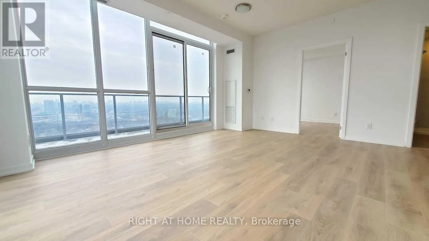 38 Forest Manor Road, #2407
