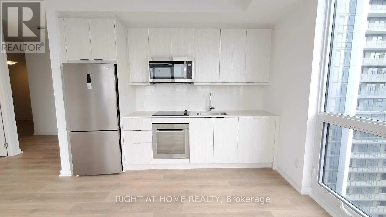 38 Forest Manor Road, #2407