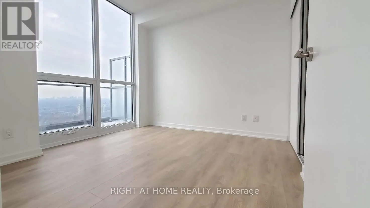 38 Forest Manor Road, #2407