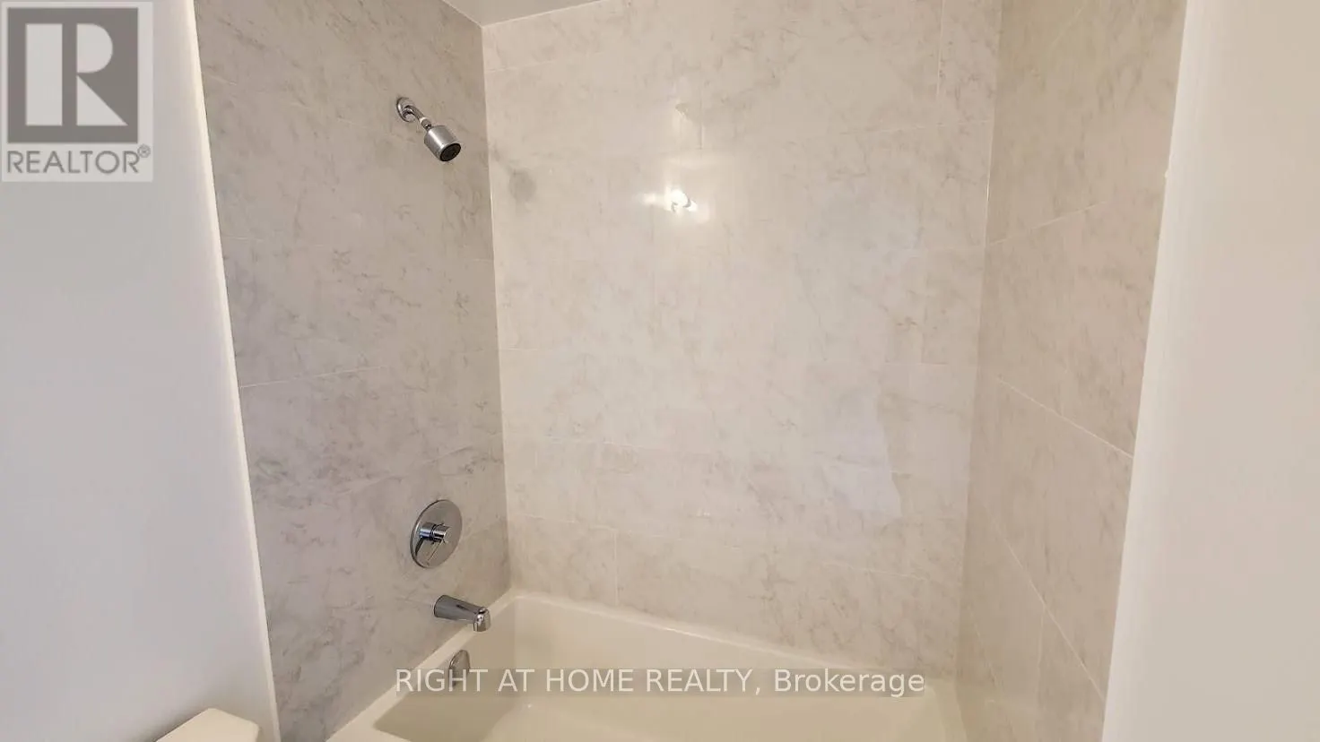38 Forest Manor Road, #2407