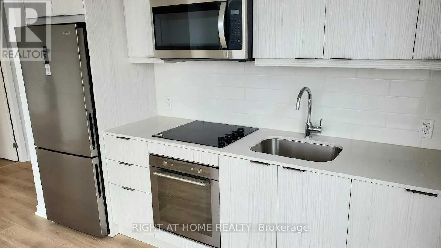 38 Forest Manor Road, #2407