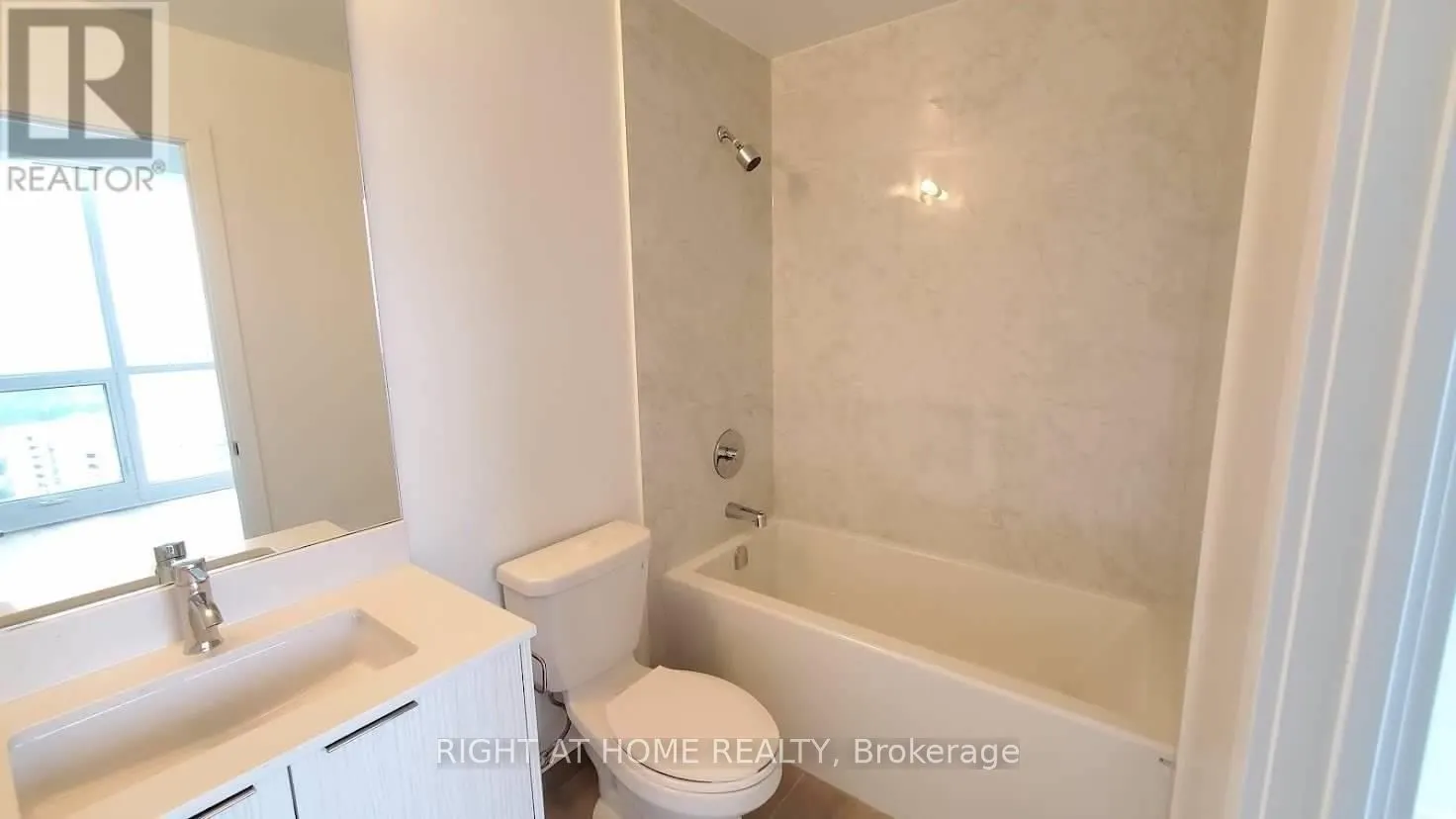38 Forest Manor Road, #2407