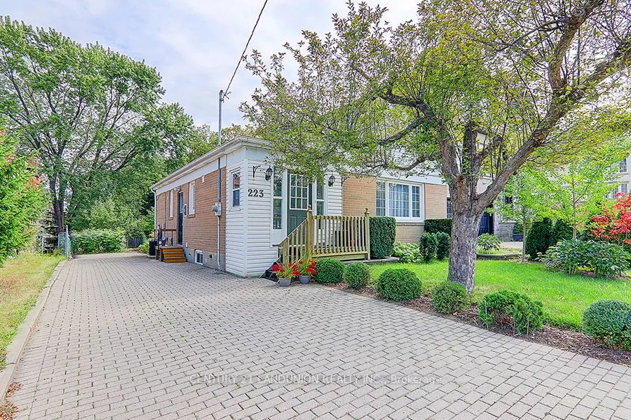 223 Willowdale Avenue