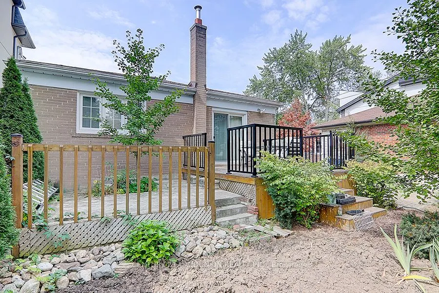 223 Willowdale Avenue